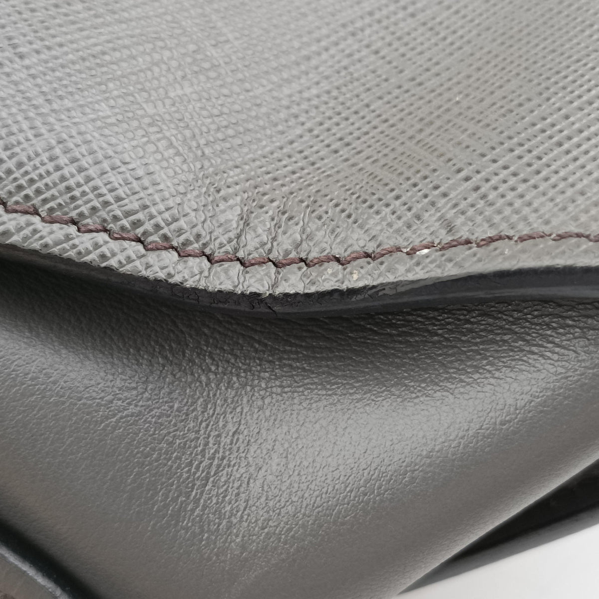 Esplanade Grey SAFFIANO Leather 1BA045 117 Pエスプラナード グレー サフィアーノレザー 1BA045 117 P