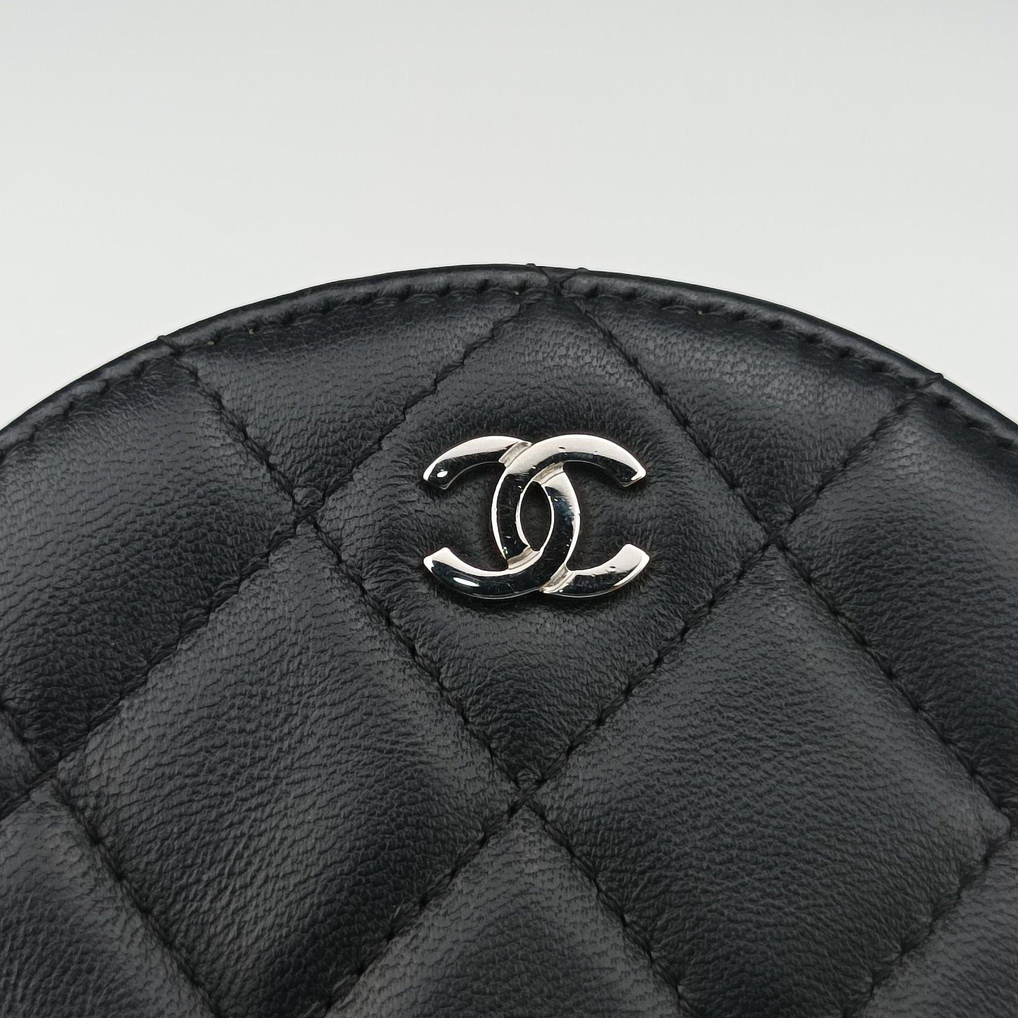 Matelasse Round Black lambskin AP0245 28493950マトラッセ ラウンド ブラック ラムスキン AP0245 28493950
