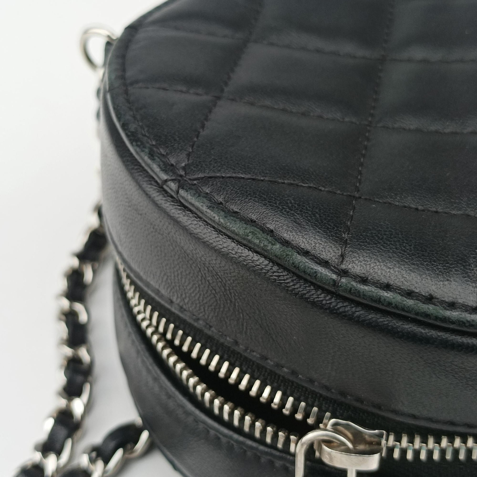 Matelasse Round Black lambskin AP0245 28493950マトラッセ ラウンド ブラック ラムスキン AP0245 28493950