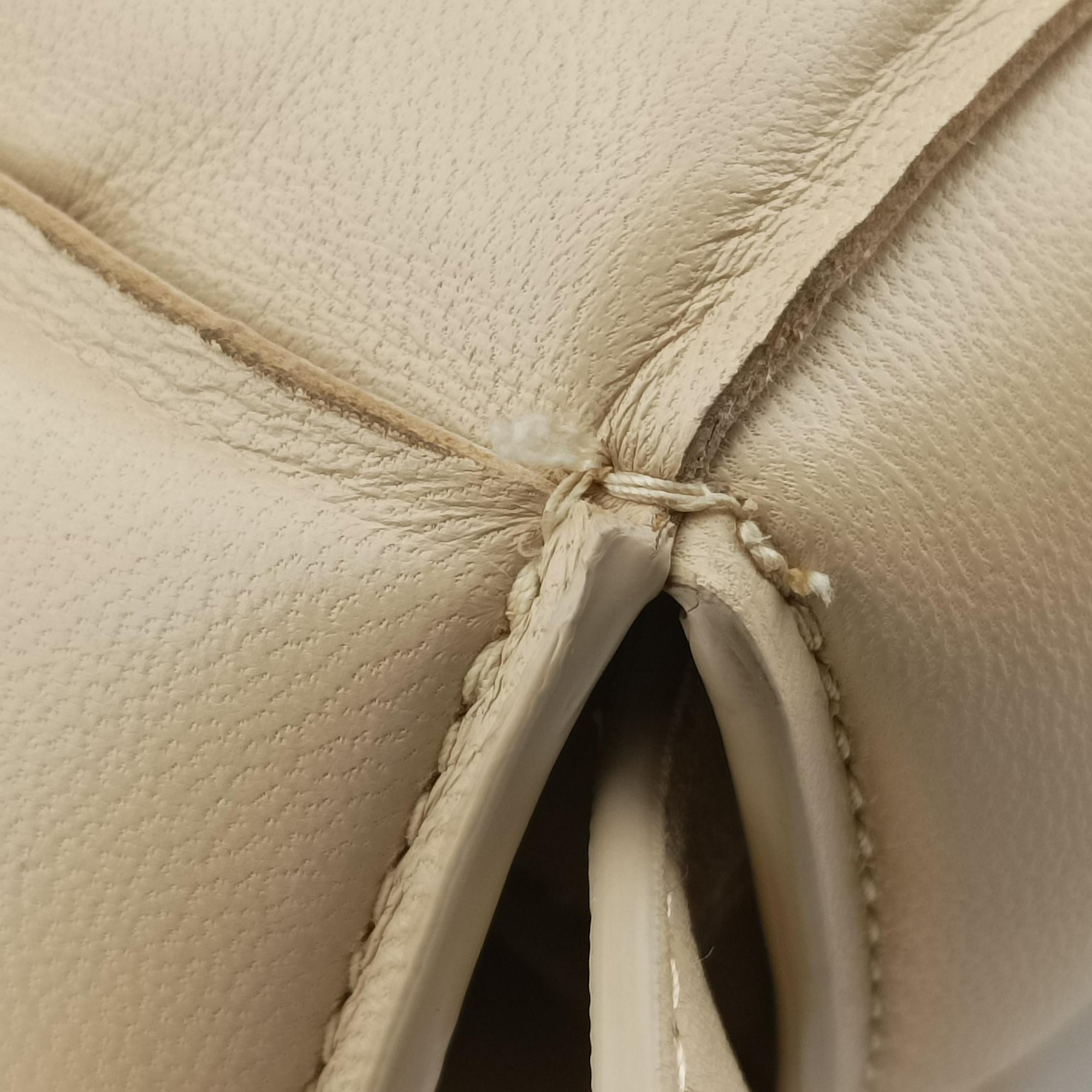 Padded CASSETTE Beige lambskin B09211443Sパデッド カセット ベージュ ラムスキン B09211443S