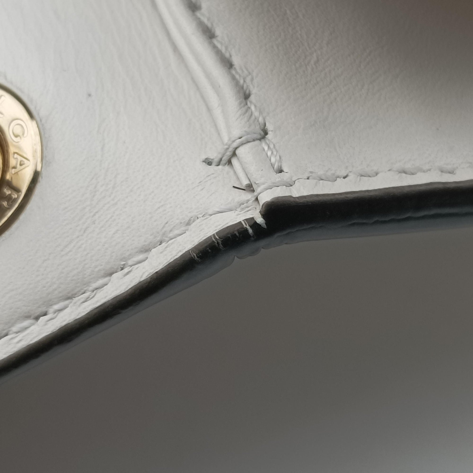 SERPENTI FOREVER White Leather AC.N15.280173セルペンティ フォーエバー ホワイト レザー AC.N15.280173
