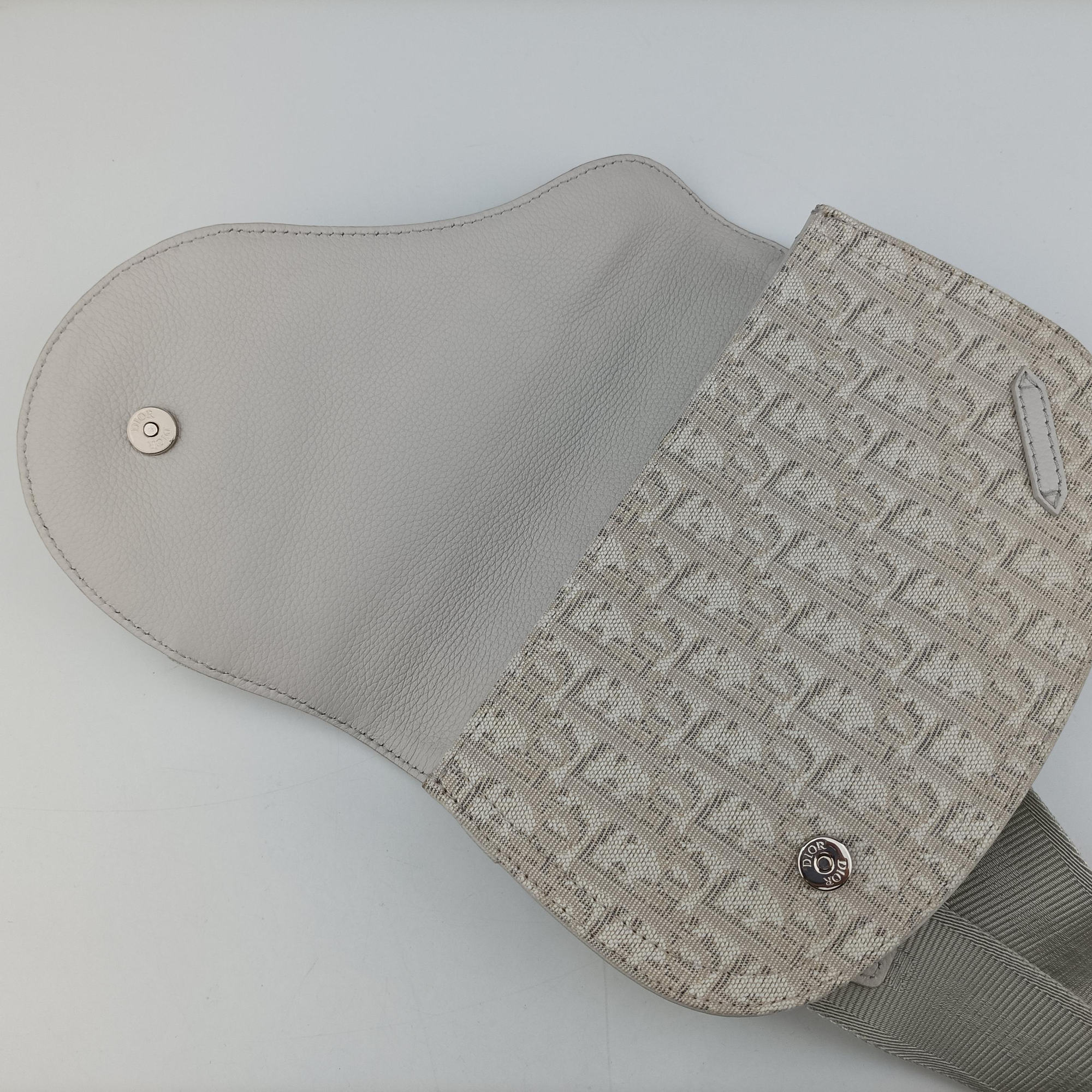 Saddle White Jacquard × Leather 07-BO-0242 IC Chipサドルバッグ ホワイト ジャガード×レザー 07-BO-0242 ICチップ