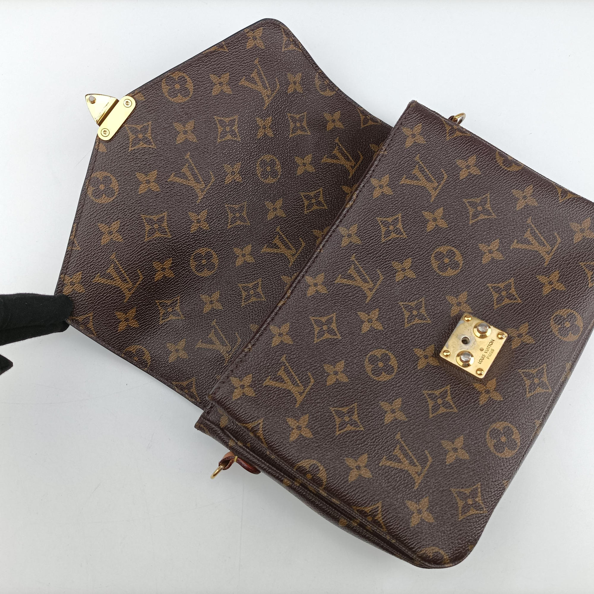 Pre-owned Louis Vuitton Pochette Metis MM Brown Monogram Canvas M44875 shoulderbag | stylenewstar