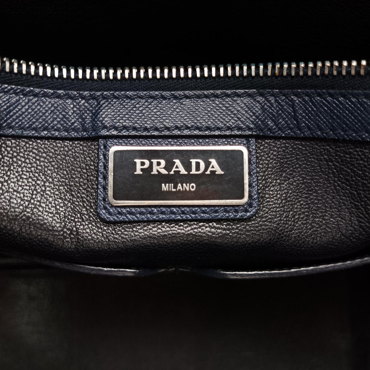 Business Briefcase Navy SAFFIANO Leather 2VE011 31/H 208ビジネス ブリーフケース ネイビー サフィアーノレザー 2VE011 31/H 208