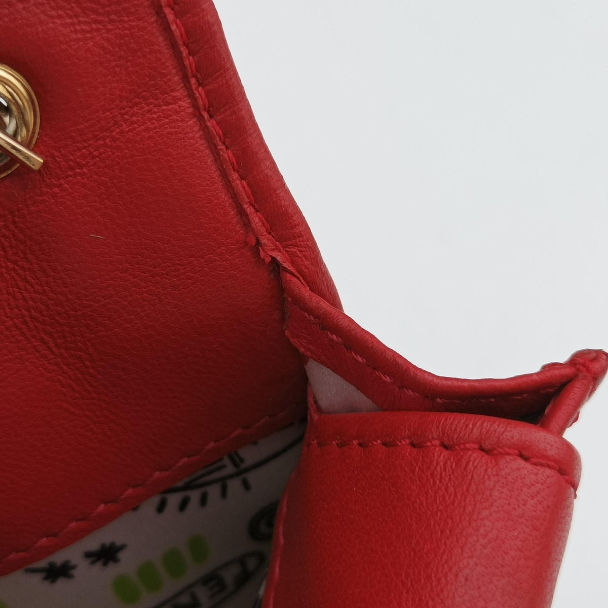 Embossed Logo Red lambskin 8M0219 2266 8M0219 YMY 088エンボス ロゴ レッド ラムスキン 8M0219 2266 8M0219 YMY 088
