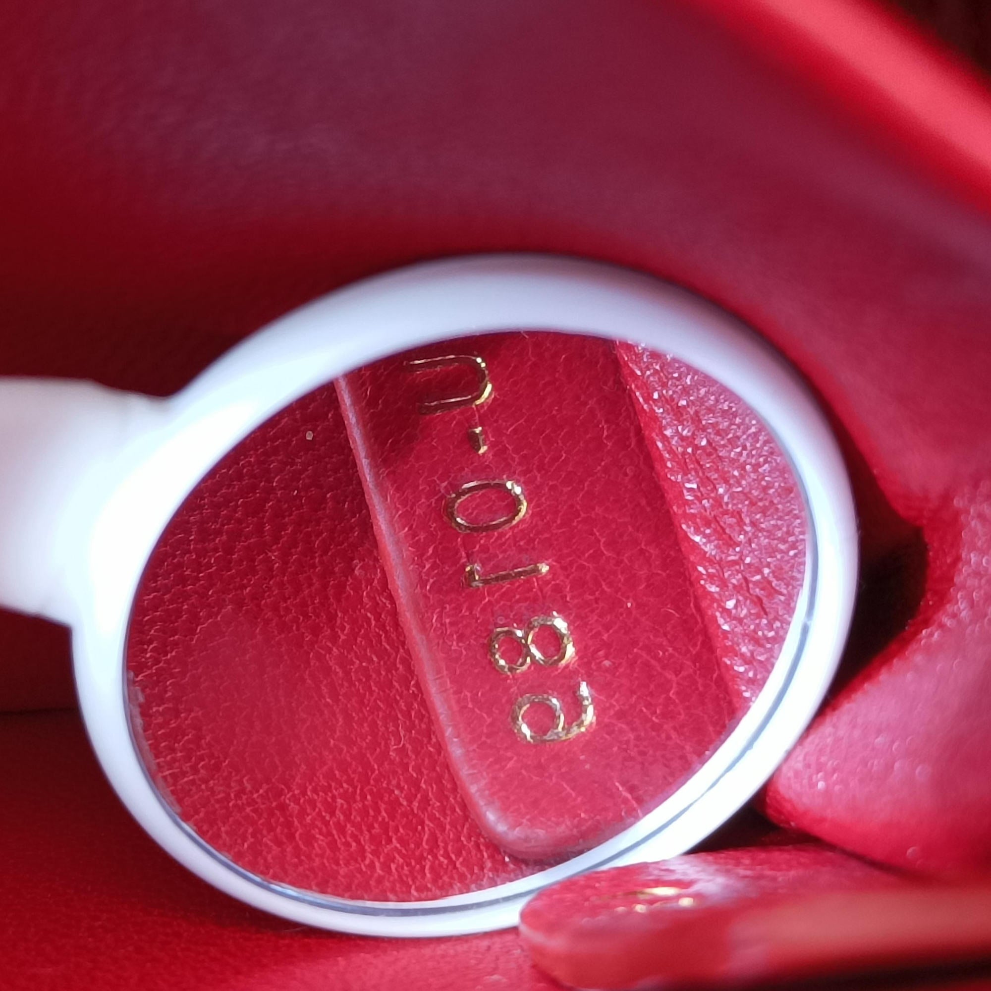 30 MONTAIGNE Red Leather 05-RU-0186 IC Chip30モンテーニュ レッド レザー 05-RU-0186 ICチップ