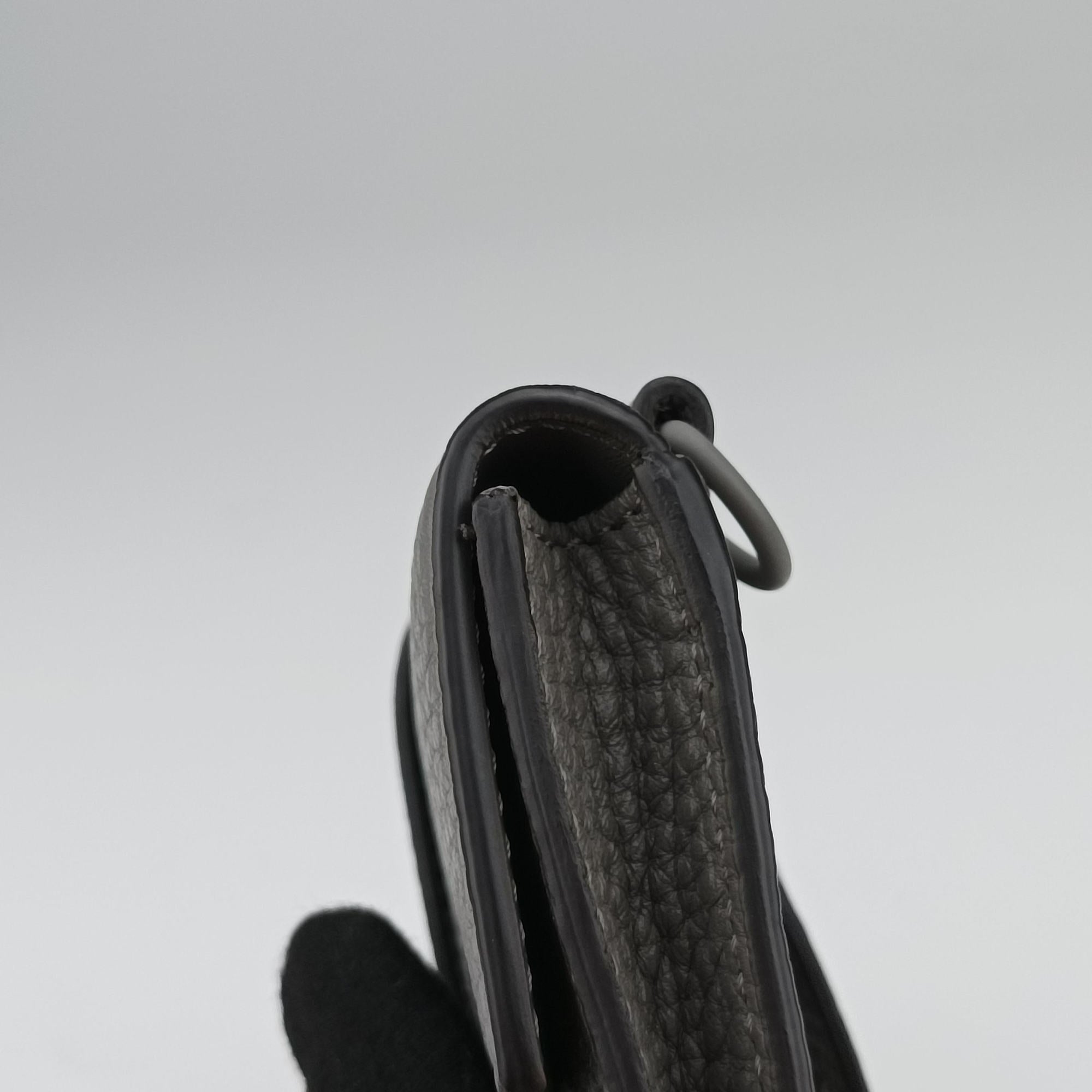 FF Logo Baguette slim Grey Leather 7M0295 7M0295 AGOL 219-0059バゲット スリム グレー レザー 7M0295 7M0295 AGOL 219-0059