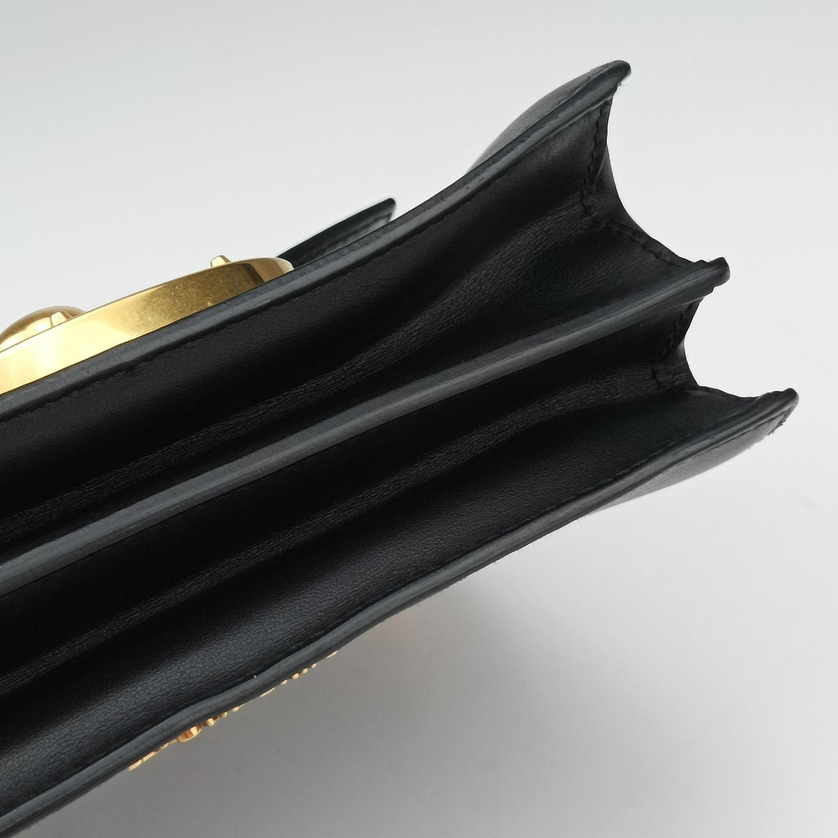 Antic Soft Padlock Black Leather 25アンティック ソフト パドロック ブラック レザー 25