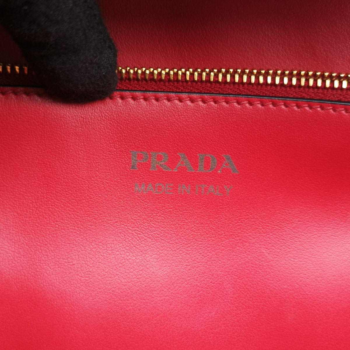 Cahier Red×Black Leather 1BA070 127カイエ レッド×ブラック レザー 1BA070 127