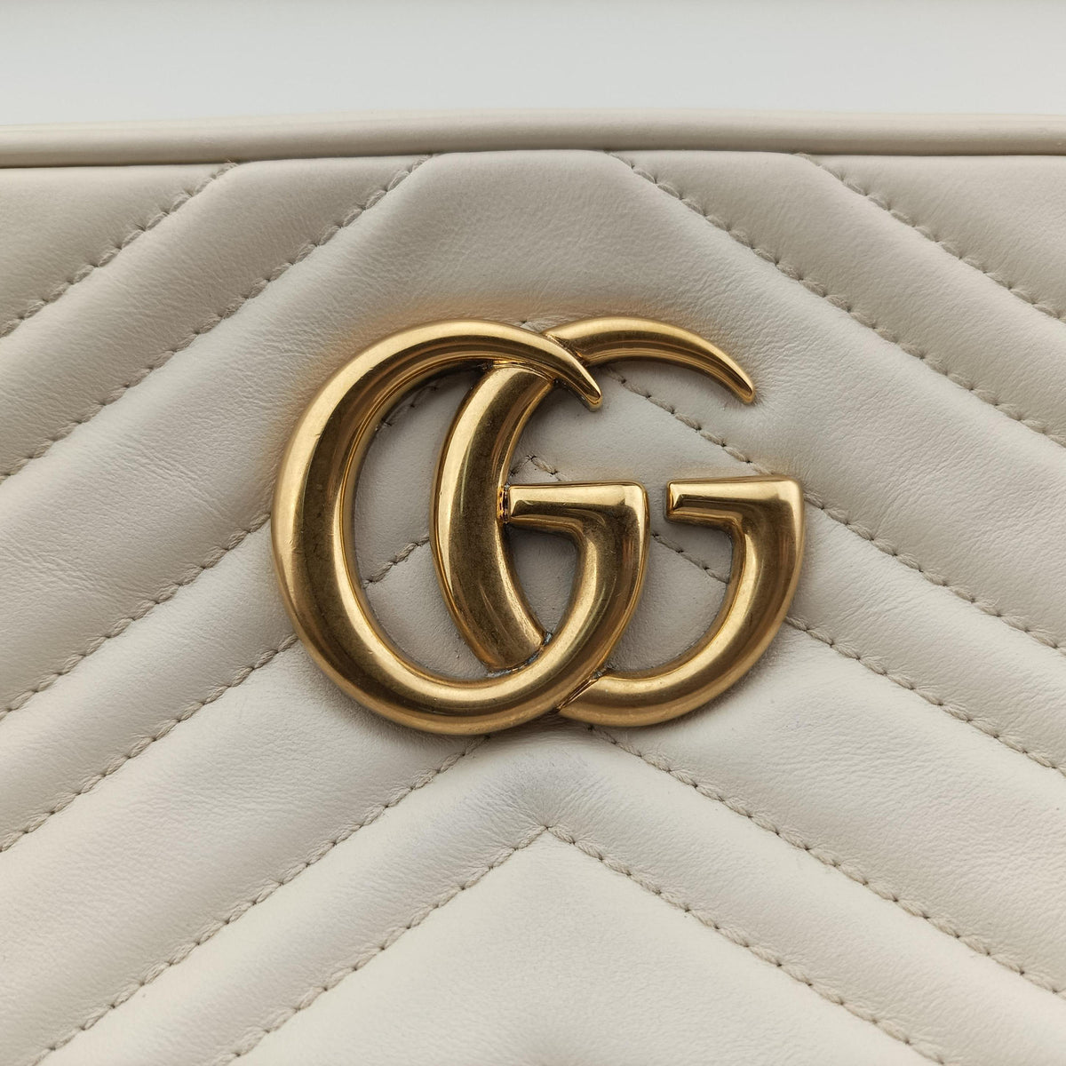 Vintage Gucci GG Marmont White Leather 447632 shoulderbag | stylenewstar