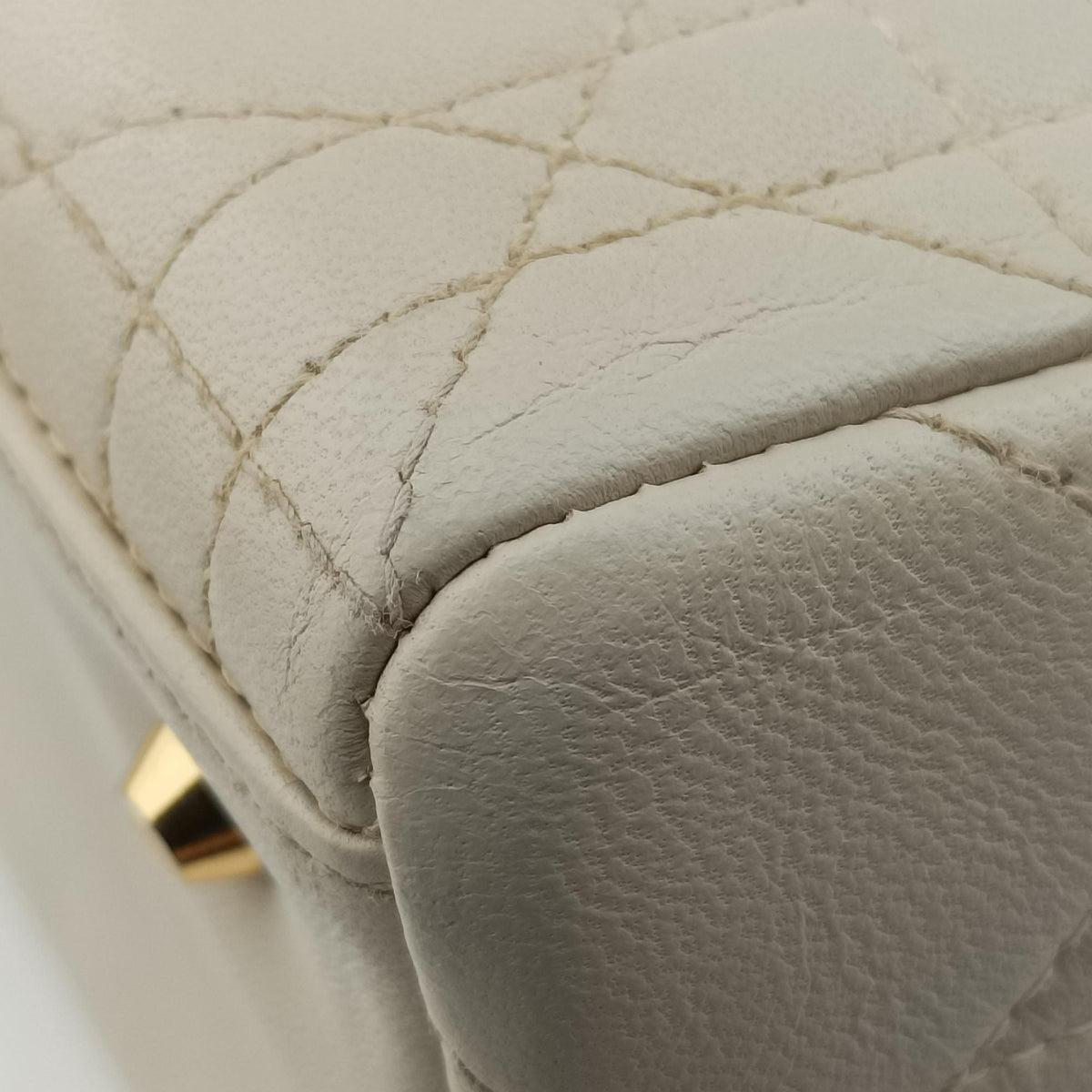 Lady Dior White lambskin MA-1927レディディオール ホワイト ラムスキン MA-1927
