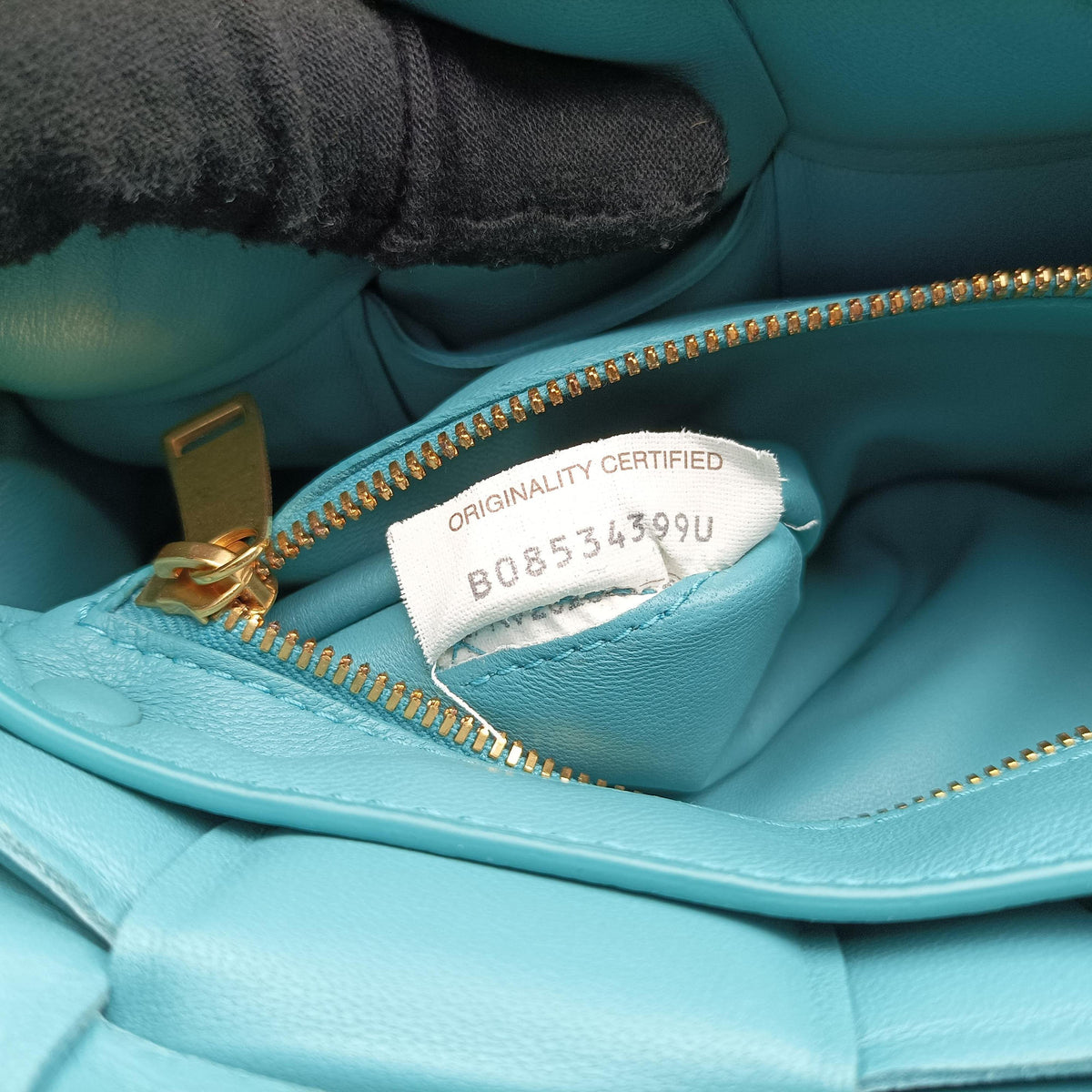 The Chain Cassette Blue lambskin B08534399U IC Chipザ チェーン カセット ブルー ラムスキン B08534399U ICチップ
