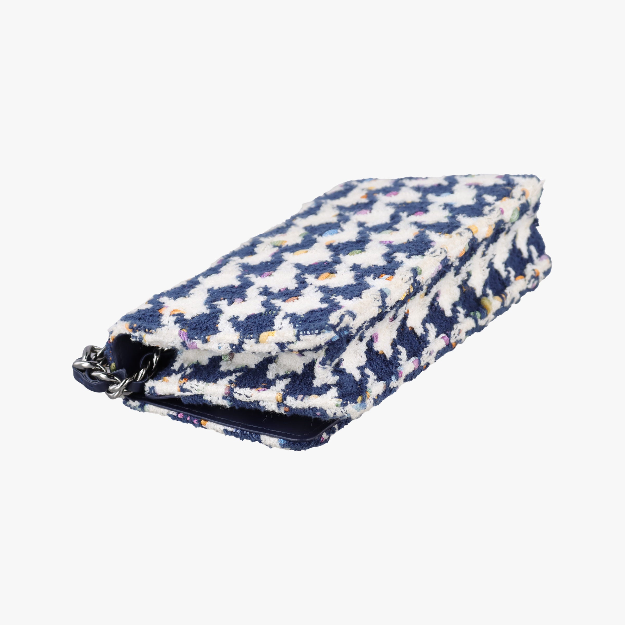 Chanel 19 WOC Houndstooth White × Navy fabric AP0957 31002556シャネル19 フラップ 千鳥格子 ホワイト×ネイビー ファブリック AP0957 31002556
