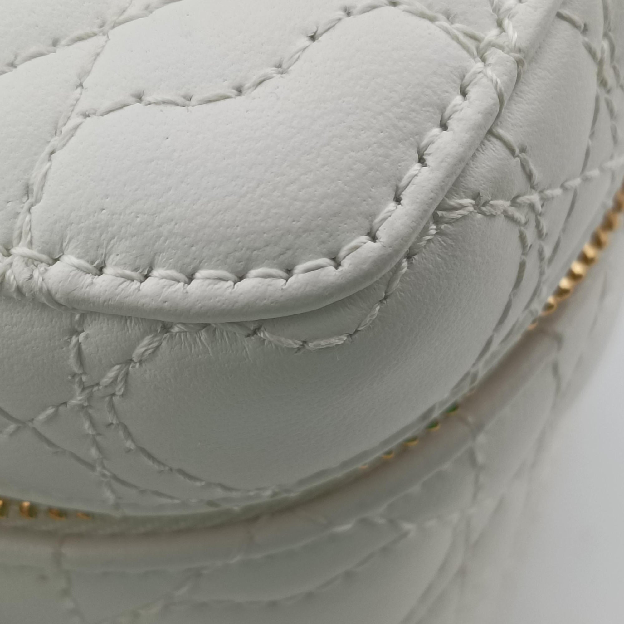 Dioramour Dior Caro Heart Micro Vanity Case White Lambskin 56-MA-0234ディオールアムール ディオール カロ ハート マイクロヴァニティ ホワイト ラムスキン 56-MA-0234