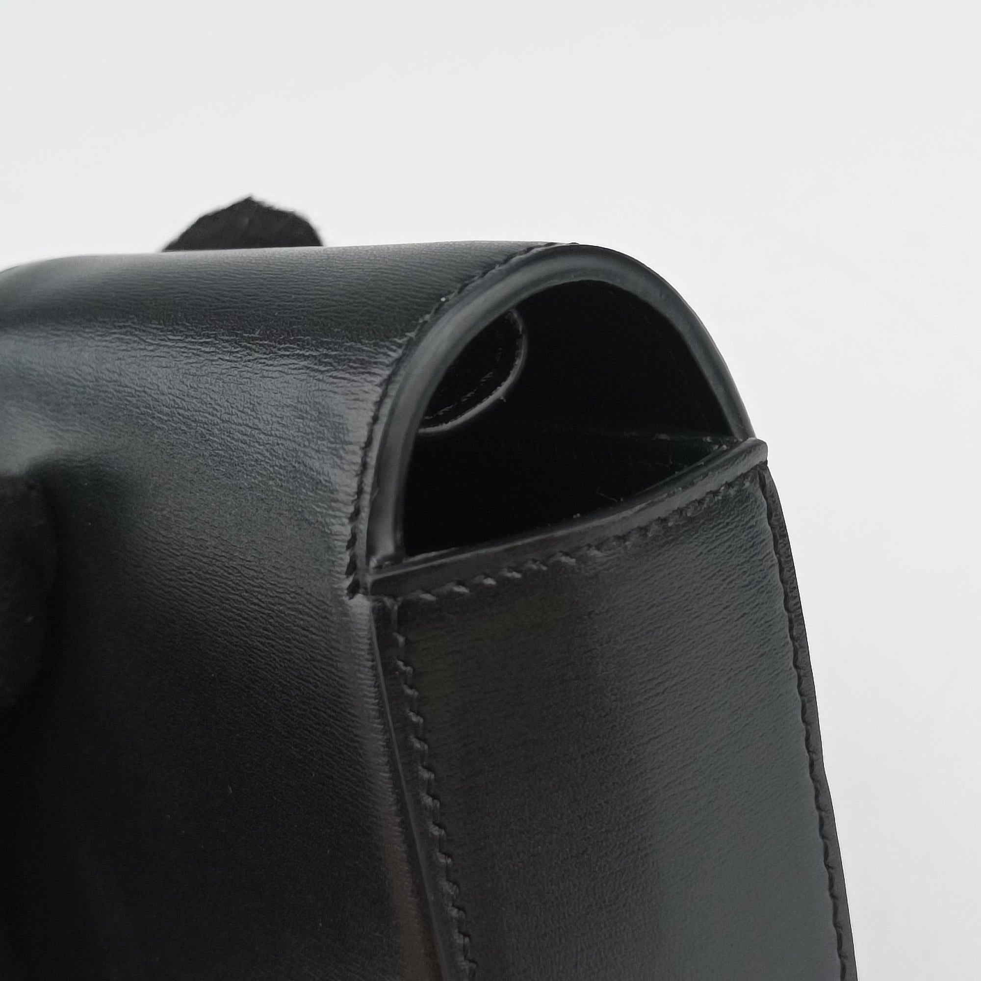 Triomphe Black Leather U-RG-1243トリオンフ ブラック レザー U-RG-1243