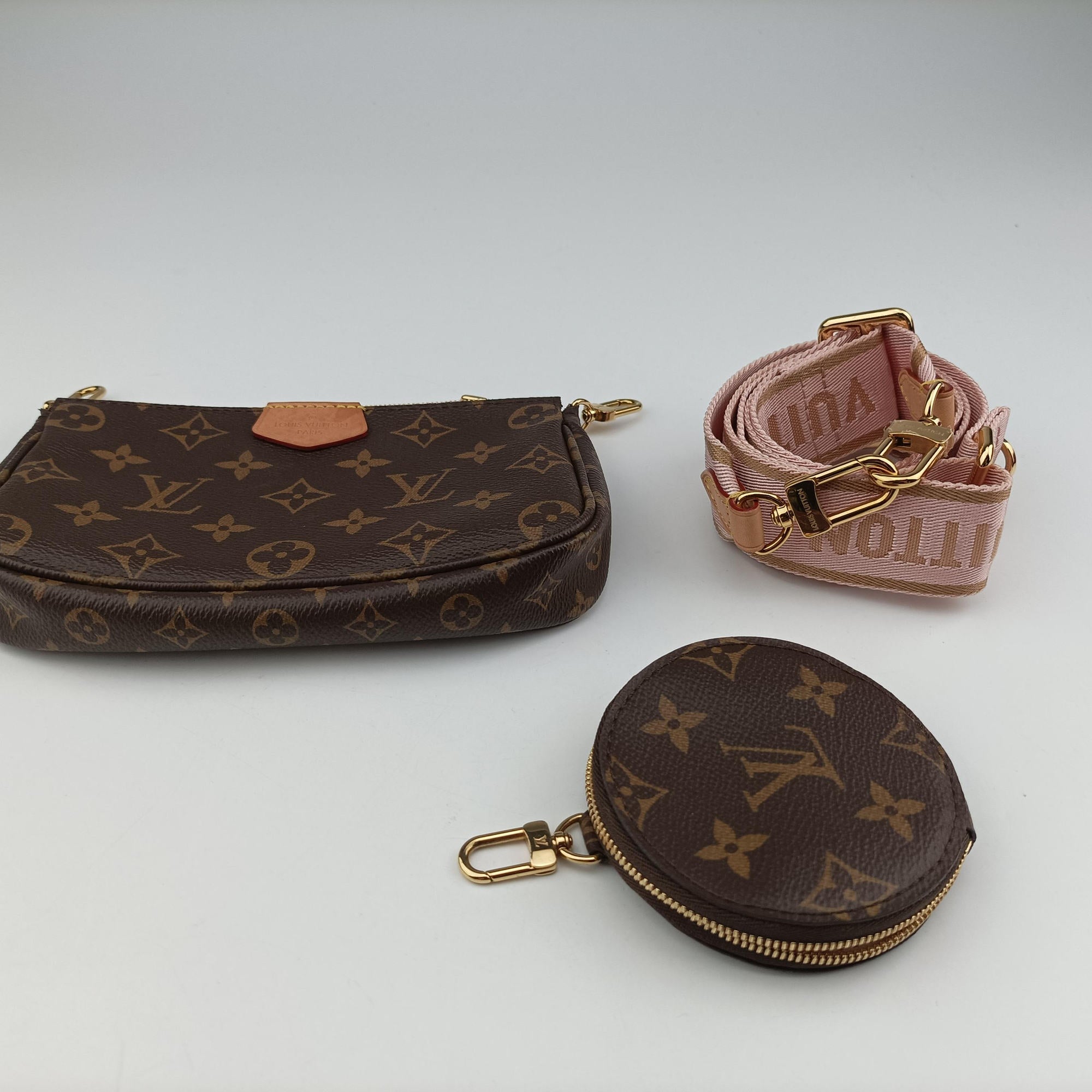 MULTI POCHETTE ACCESSOIRES MARRON×ROSE CLAIRE Monogram Canvas M44840 IC Chipミュルティポシェットアクセソワール マロン×ローズ クレール モノグラムキャンバス M44840 ICチップ