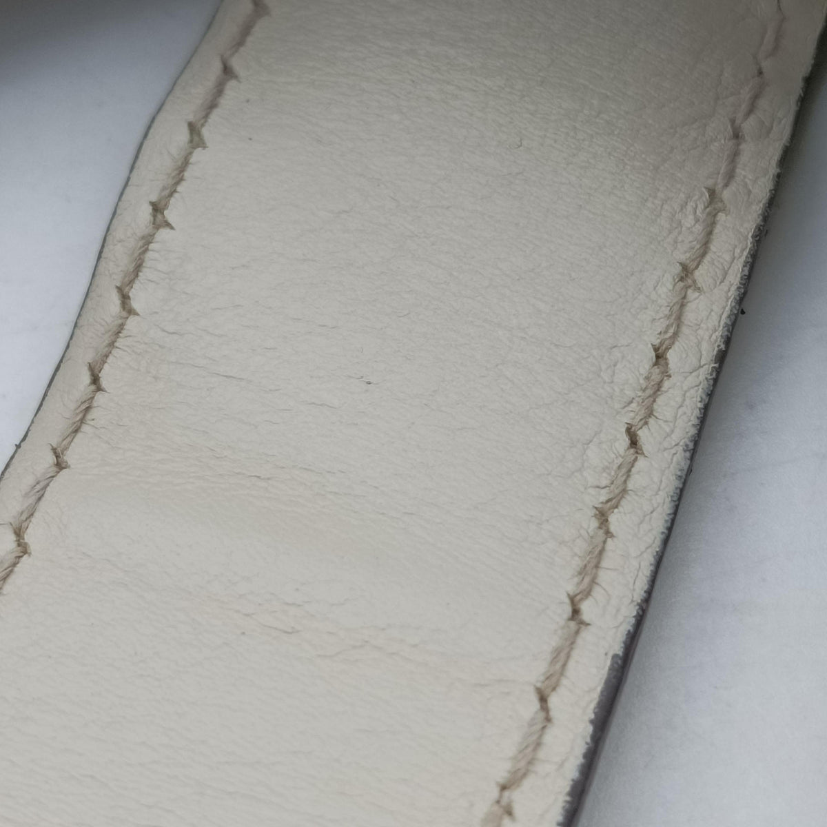 Stirrup White Leather 277515 D9816564スティラップ ホワイト レザー 277515 D9816564