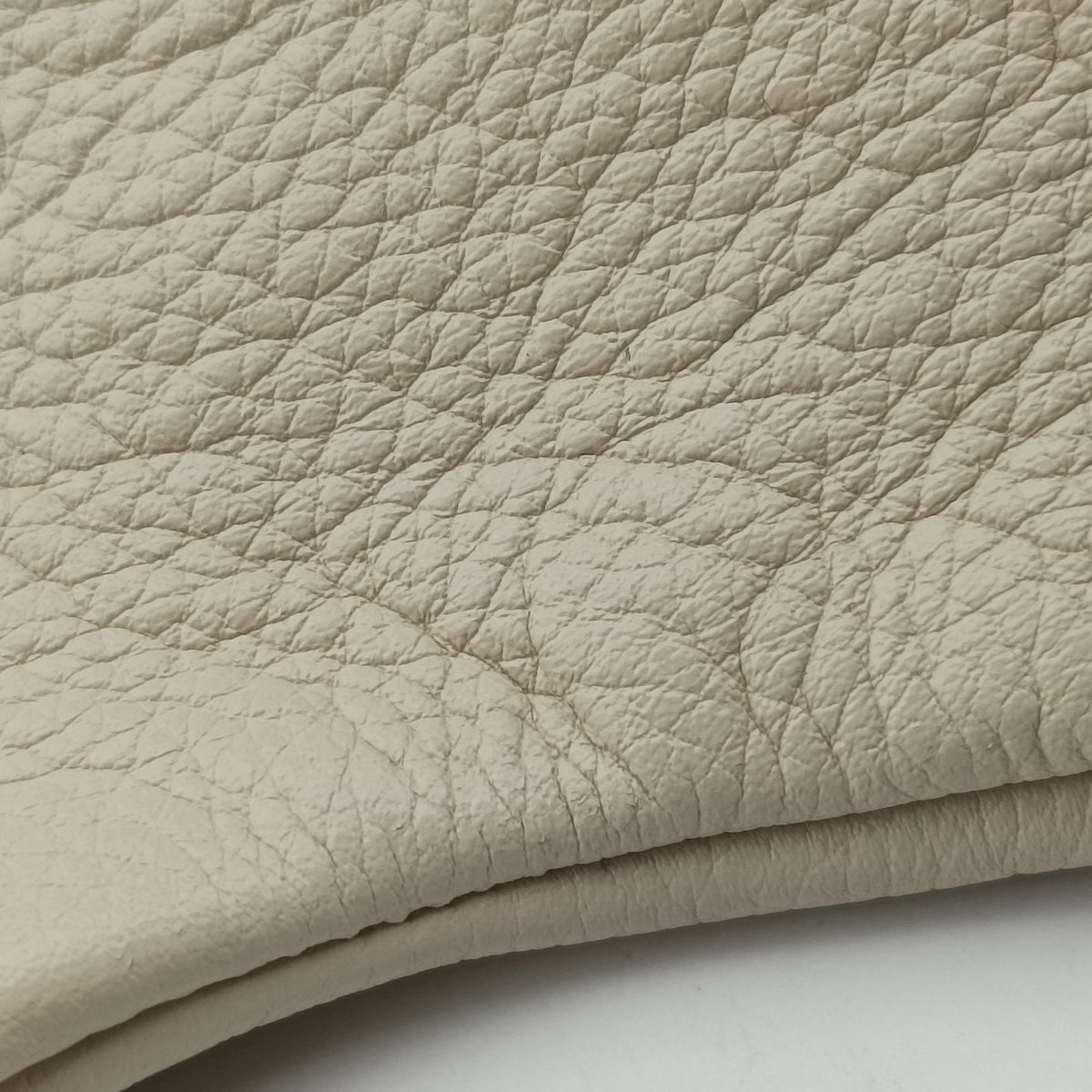 Vintage Gucci Print White Leather 530412 bum bag/waist bag | stylenewstar