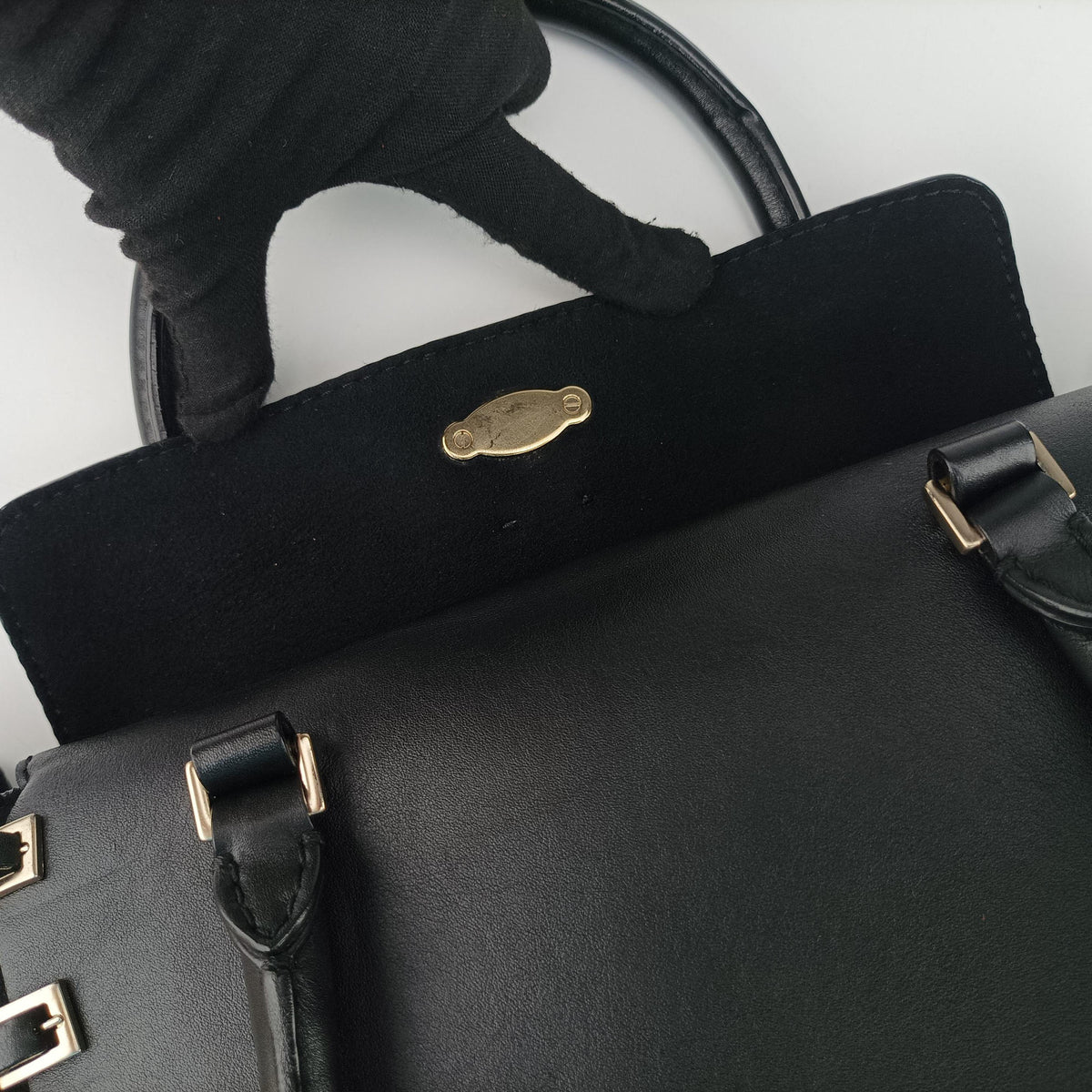 Pre-owned Valentino Buckle Strappy Satchel Black Leather shoulderbag | stylenewstar