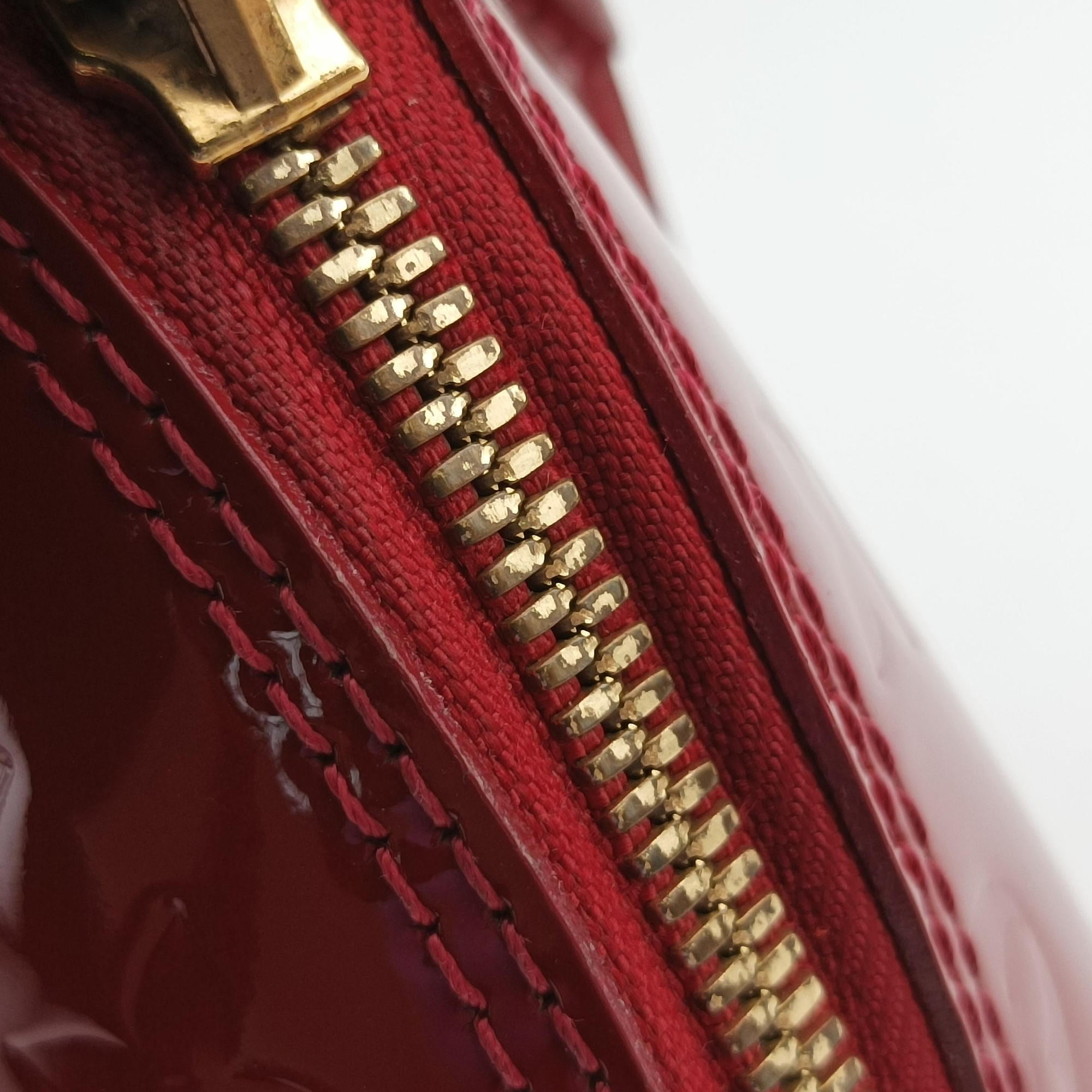 Pre-owned Louis Vuitton Alma BB CERISE Vernis M90174 shoulderbag | stylenewstar