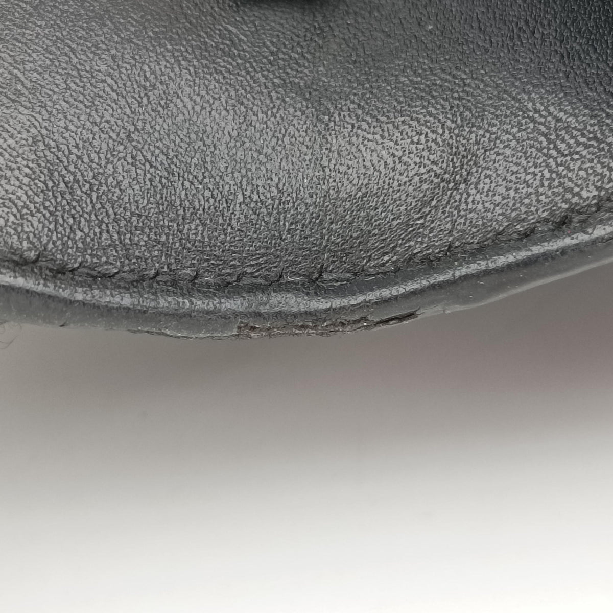 Pre-owned Yves Saint Laurent KATE Black Leather 452159 shoulderbag | stylenewstar