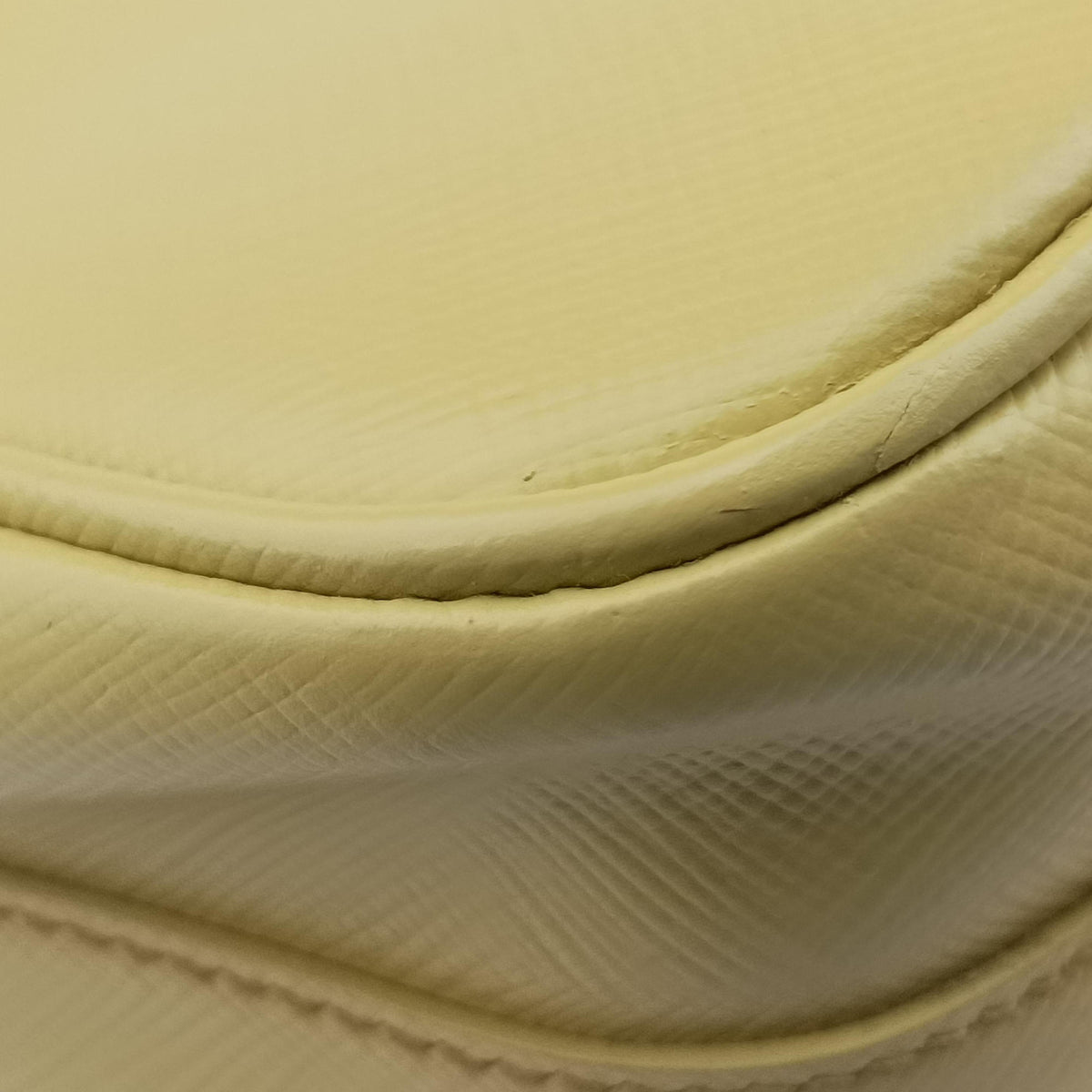 Small Sound Flap Yellow SAFFIANO Leather BN2485 31/Aスモール サウンド フラップ イエロー サフィアーノレザー BN2485 31/A