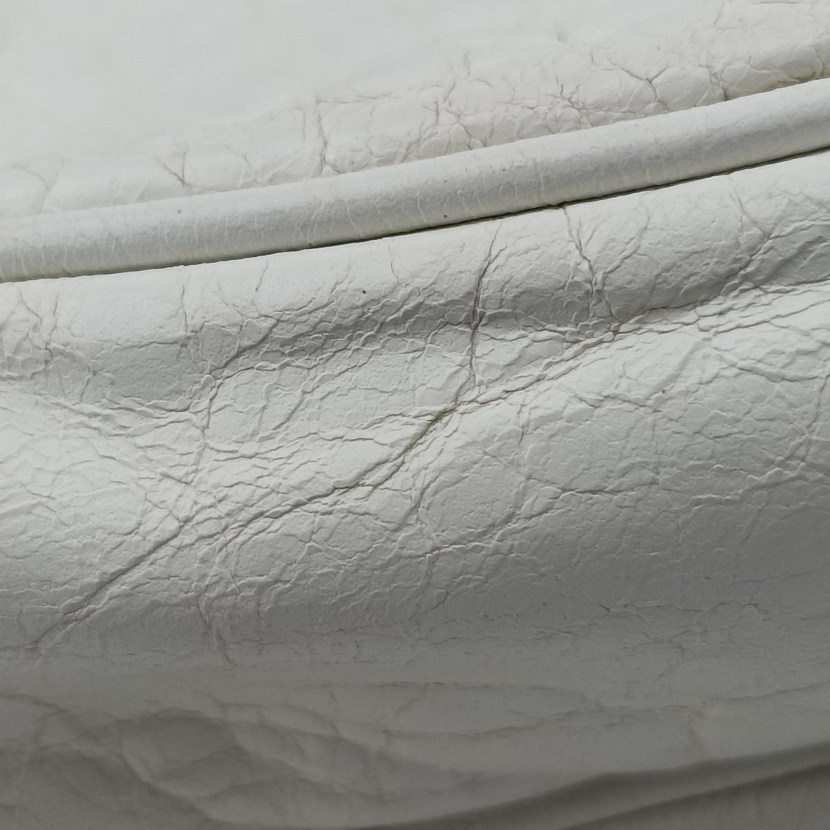 Pre-owned Balenciaga Le Cagole White lambskin shoulderbag | stylenewstar