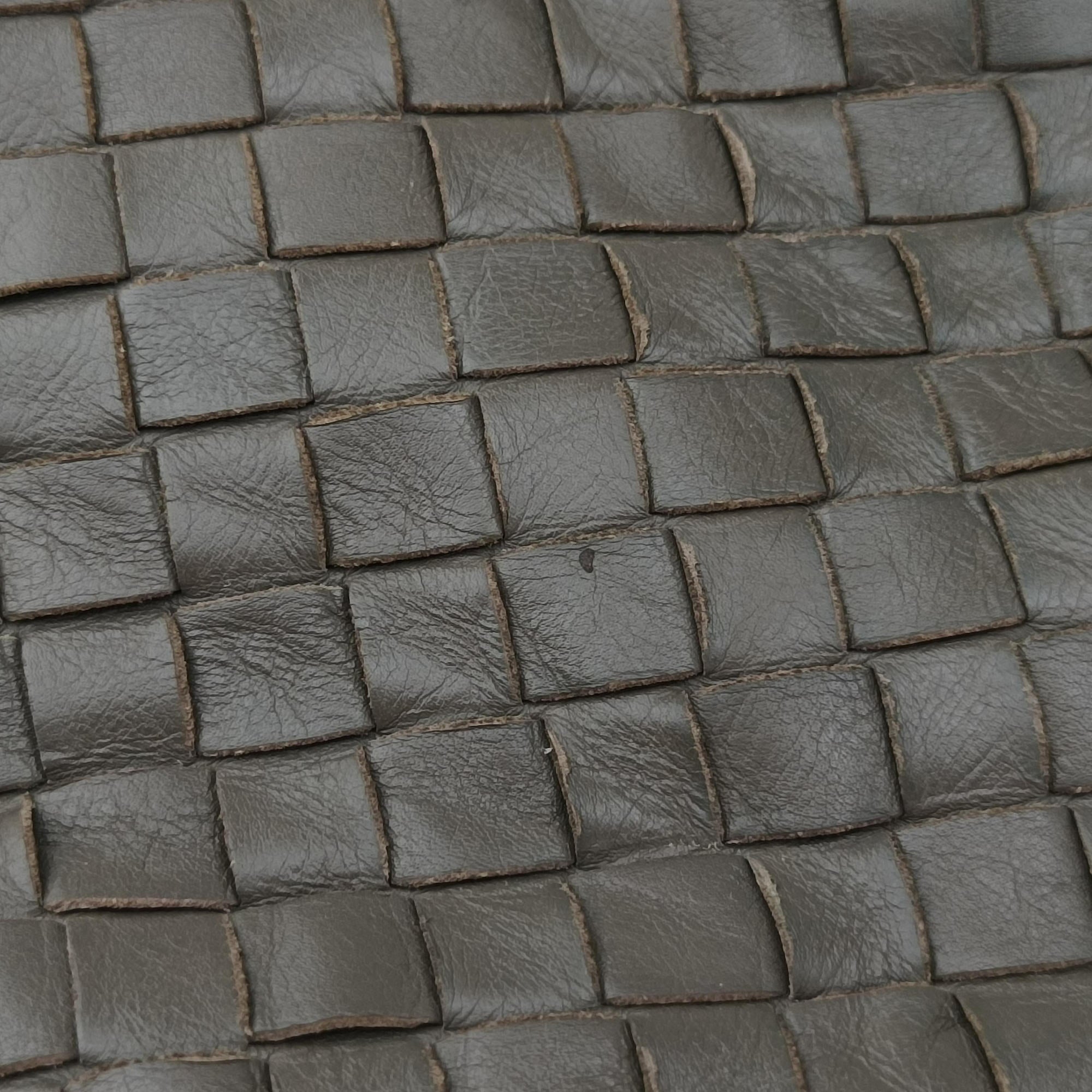 Intrecciato Gray lambskin B01213918Uイントレチャート グレー ラムスキン B01213918U