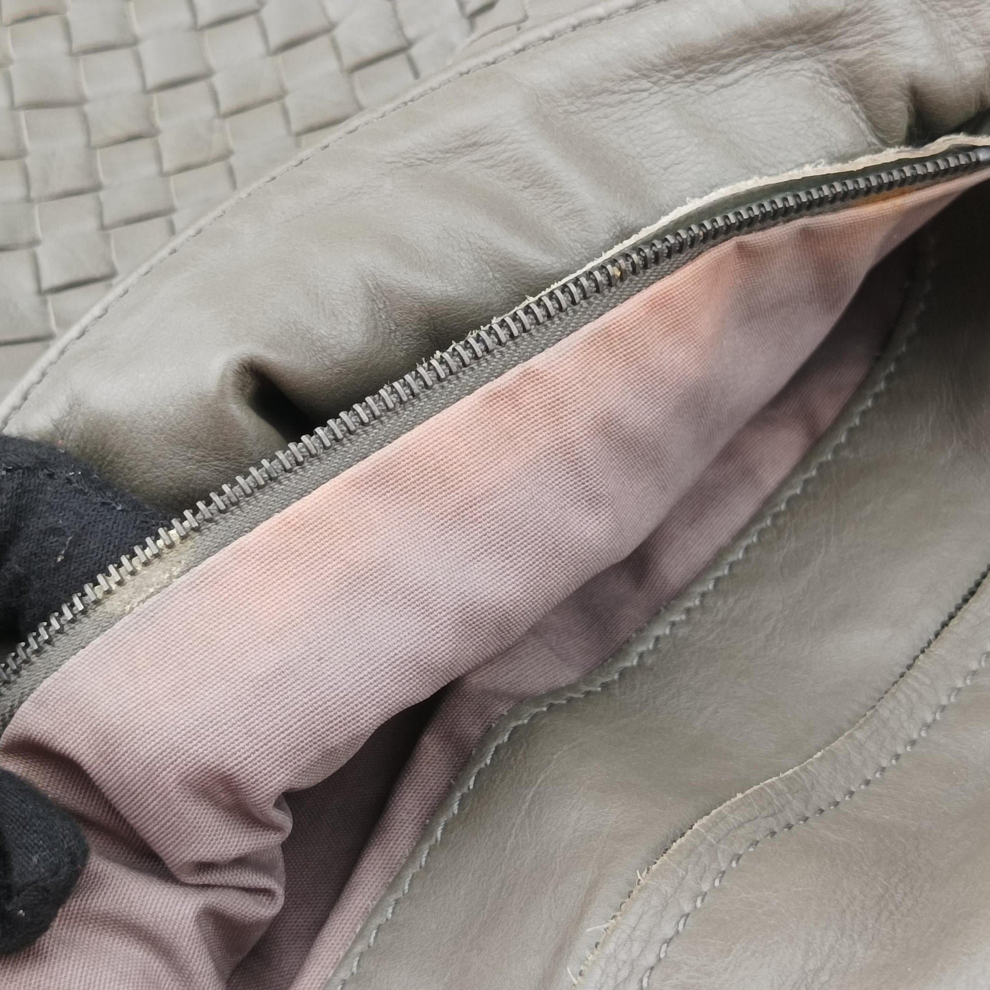 Intrecciato Gray lambskin B01213918Uイントレチャート グレー ラムスキン B01213918U
