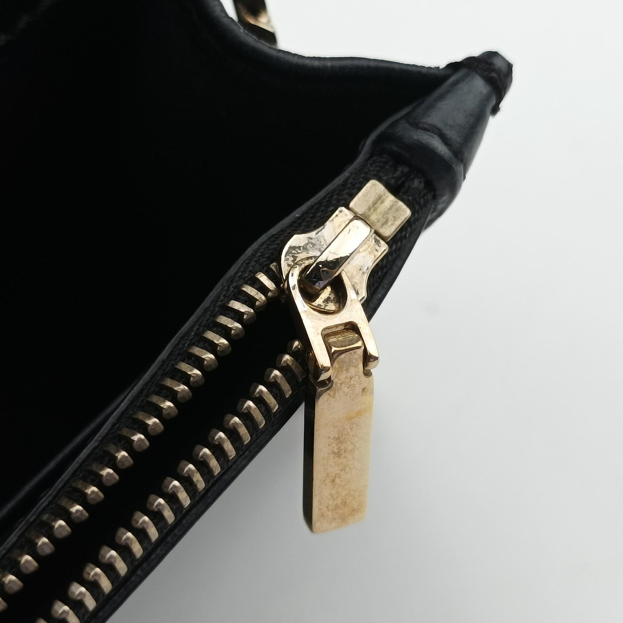 Pre-owned VERSACE Medusa Black leather shoulderbag | stylenewstar