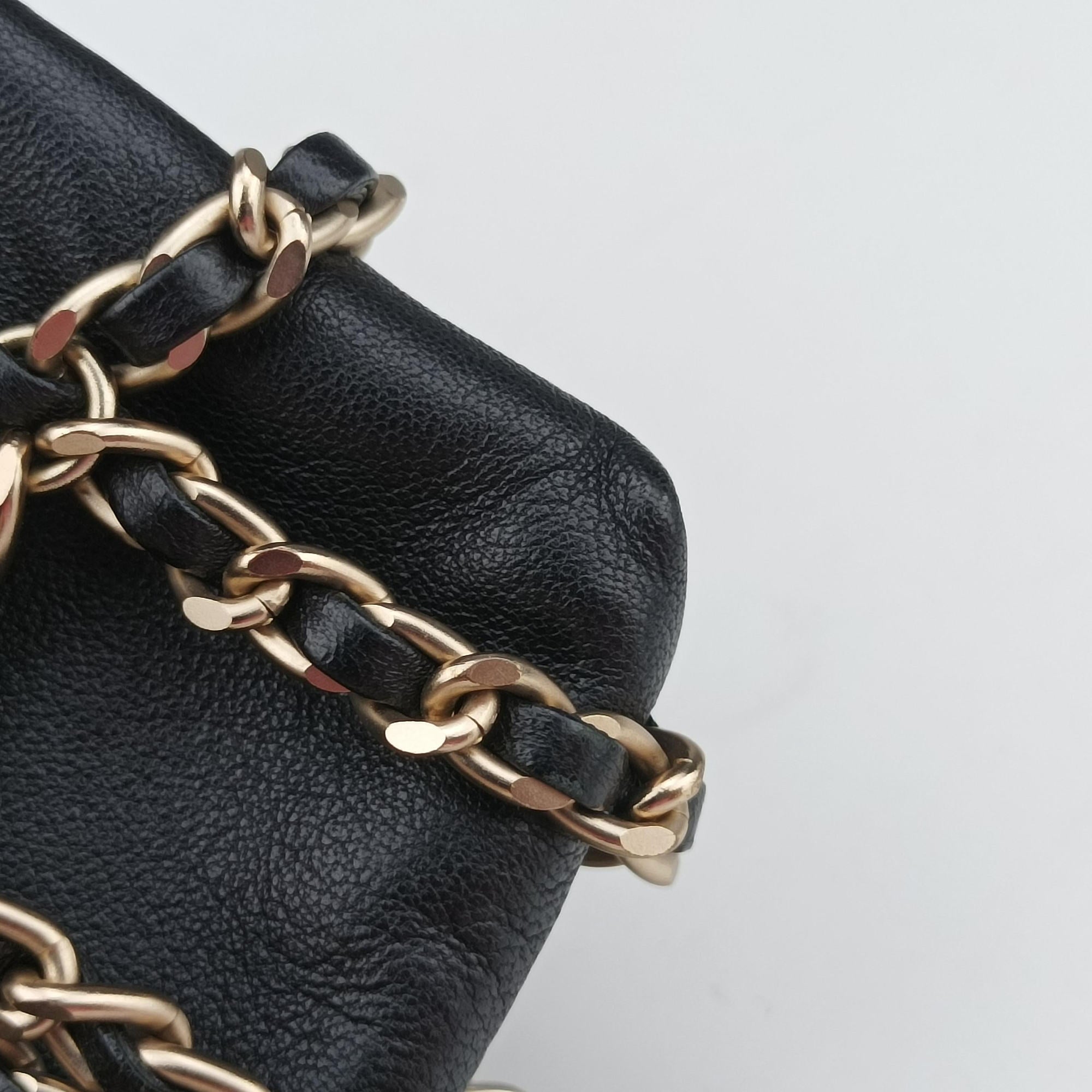 Tech Me Out phone case Black lambskin AP1161 28587032テック ミー アウト フォンケース ブラック ラムスキン AP1161 28587032