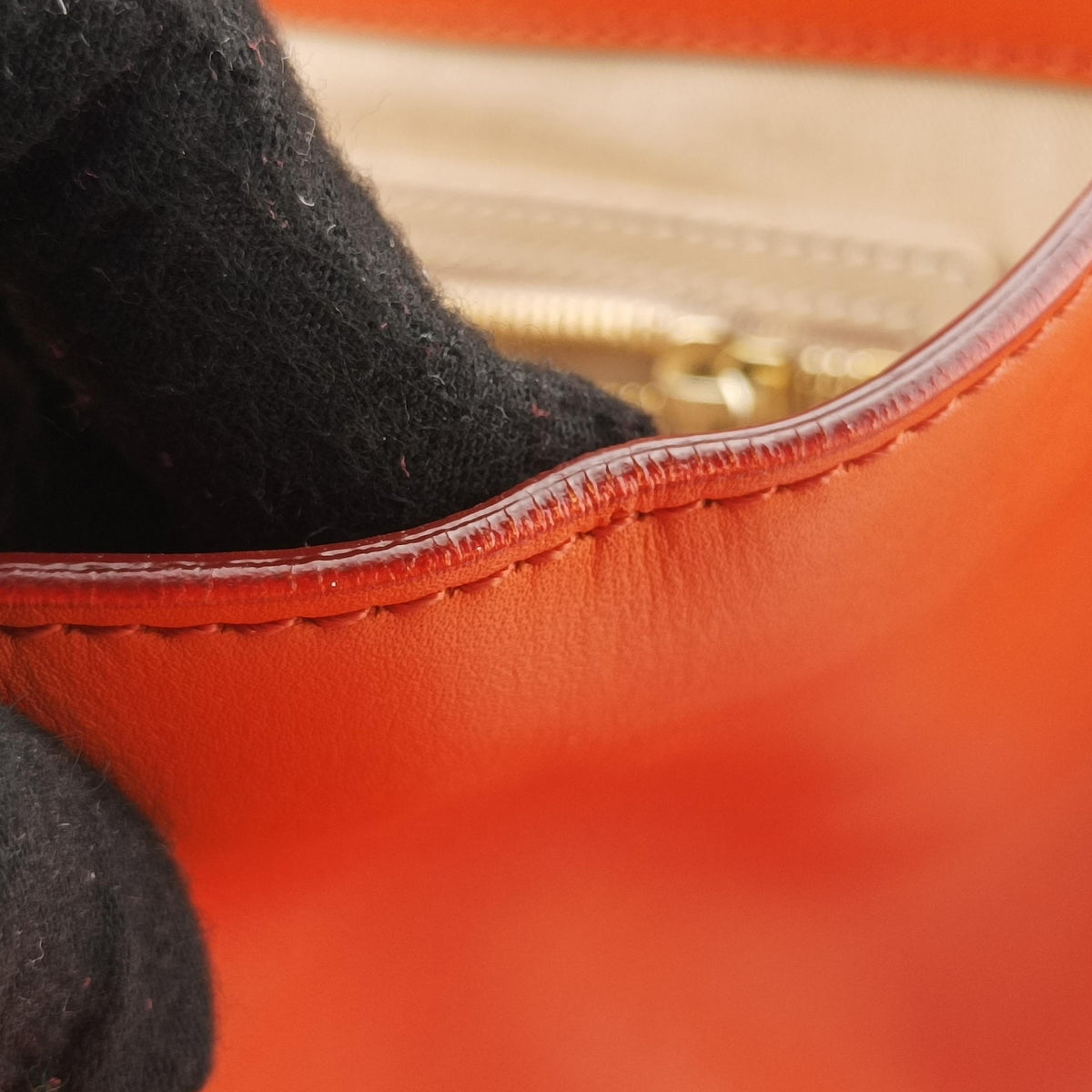 Pre-owned Givenchy Antigona Orange Smooth Calfskin Leather handbag | stylenewstar