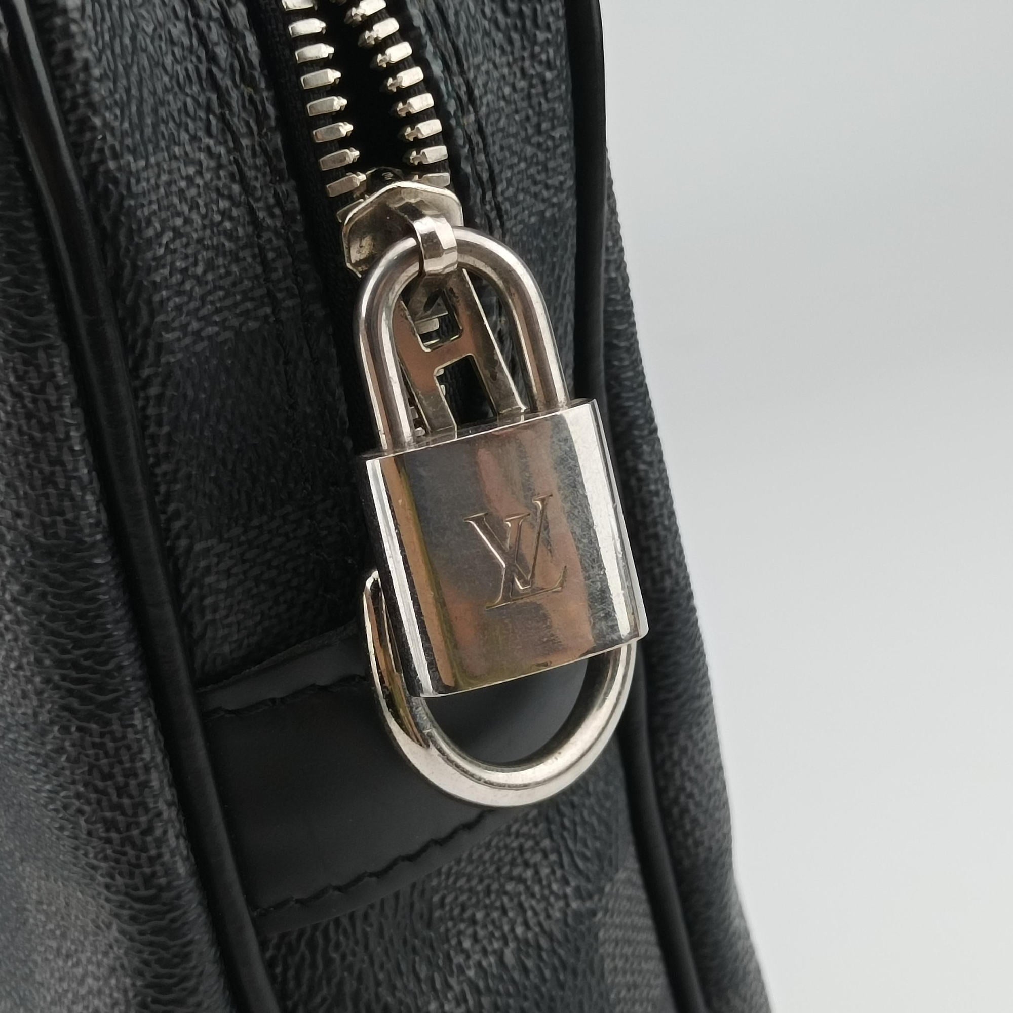 Porte Documents Voyage PM Noir Damier Graphite N41478 SR0186ポルト ドキュマン ヴォワヤージュ PM ノワール ダミエ グラフィット N41478 SR0186