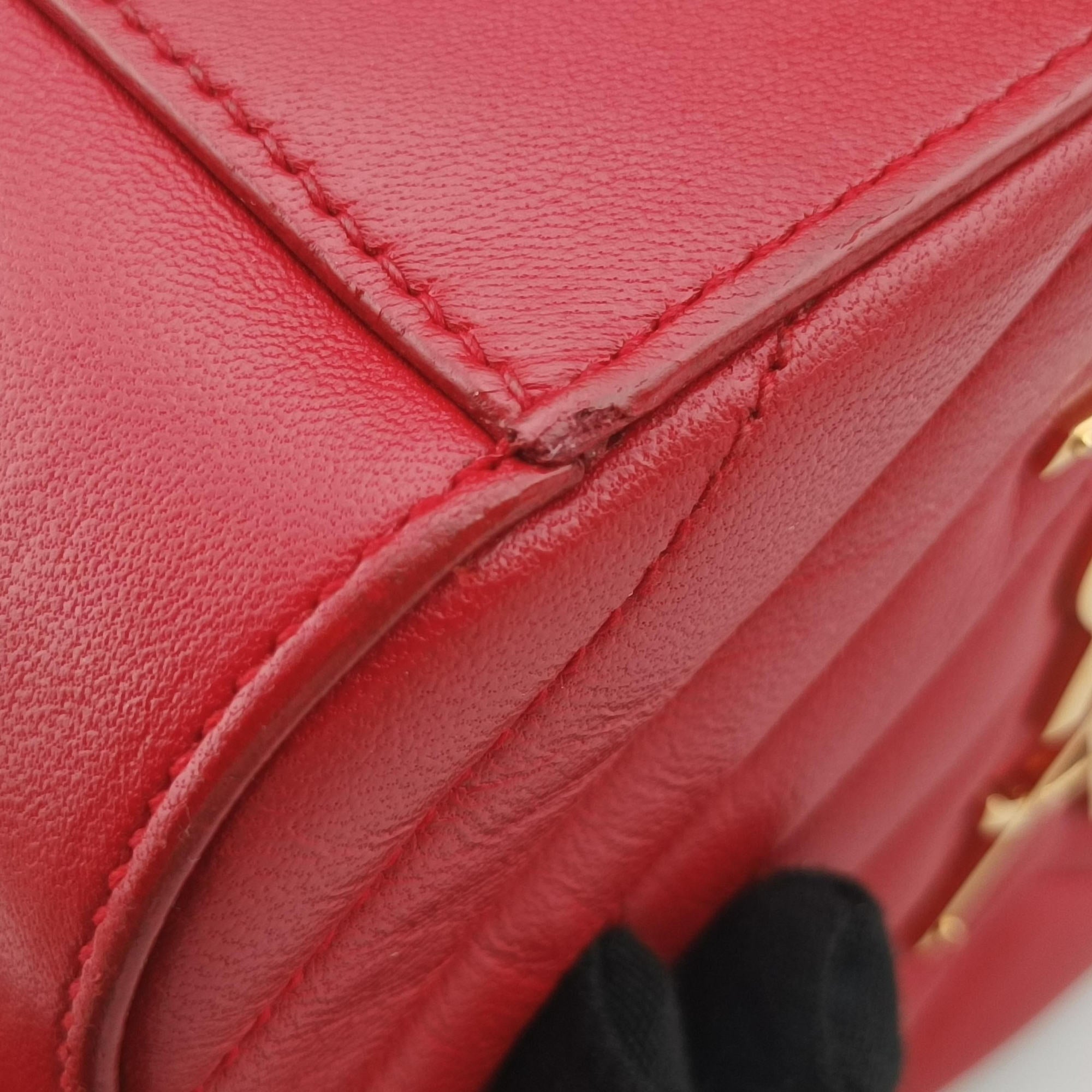 LOU camera Red Leather 395793 GNR395793.0415ルー カメラ レッド レザー 395793 GNR395793.0415