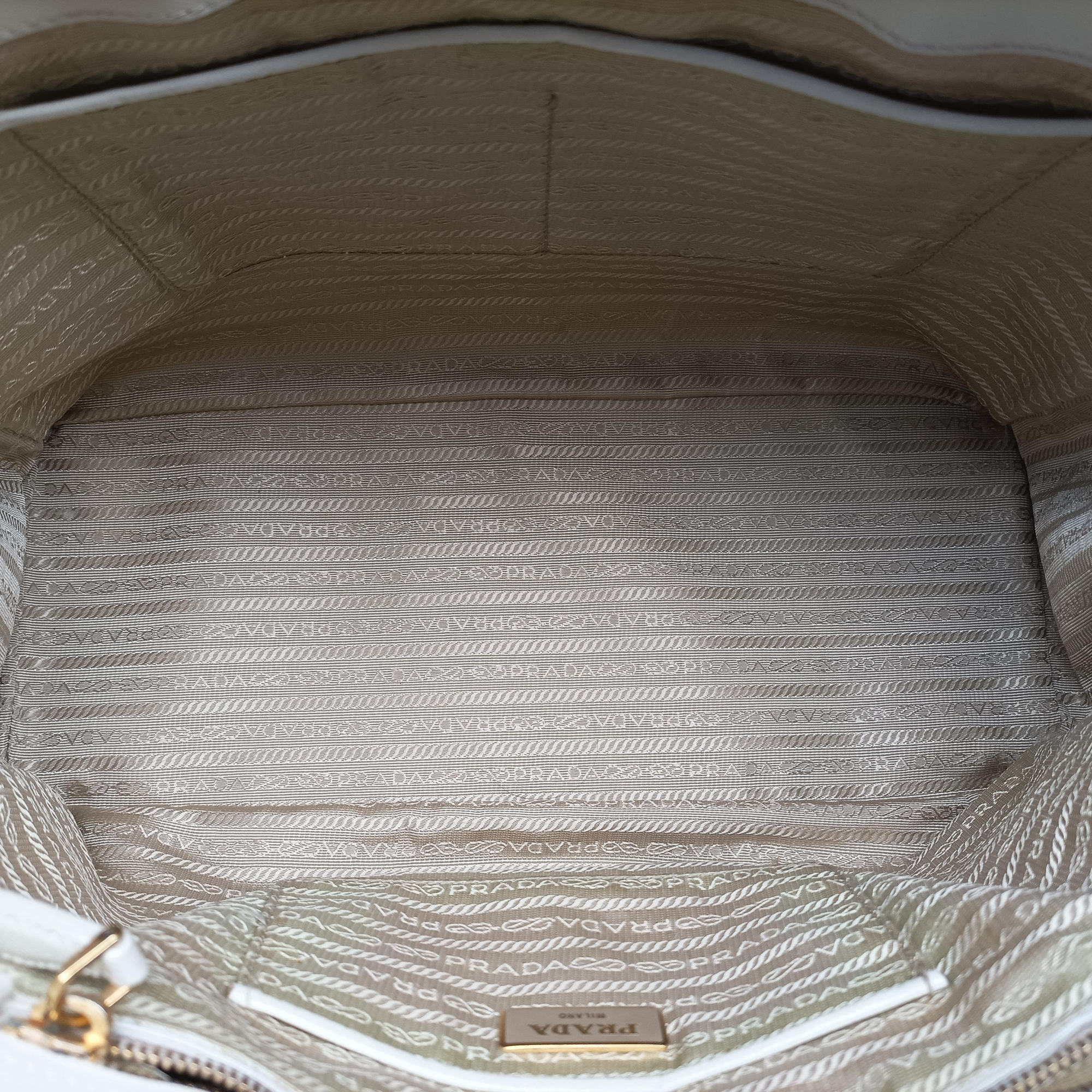Parabole Tote White SAFFIANO Leather 25パラボラ トート ホワイト サフィアーノレザー 25