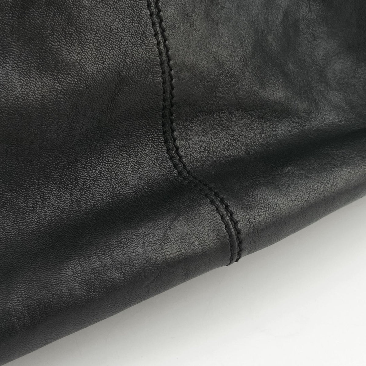 Pre-owned Givenchy Nightingale Black Lambskin shoulderbag | stylenewstar