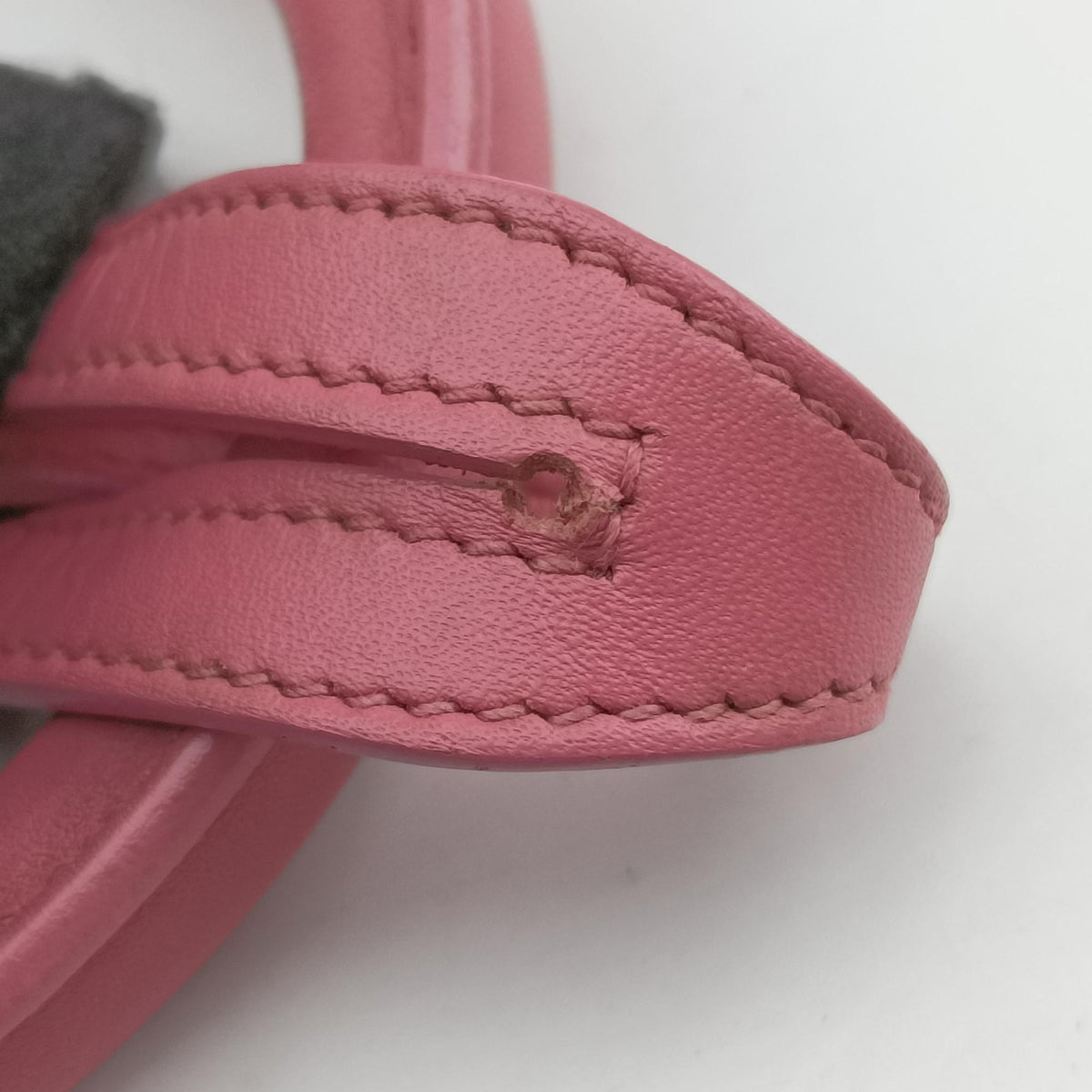 Pre-owned Yves Saint Laurent Y Ligne Petit Cabas Pink Leather 311210 shoulderbag | stylenewstar
