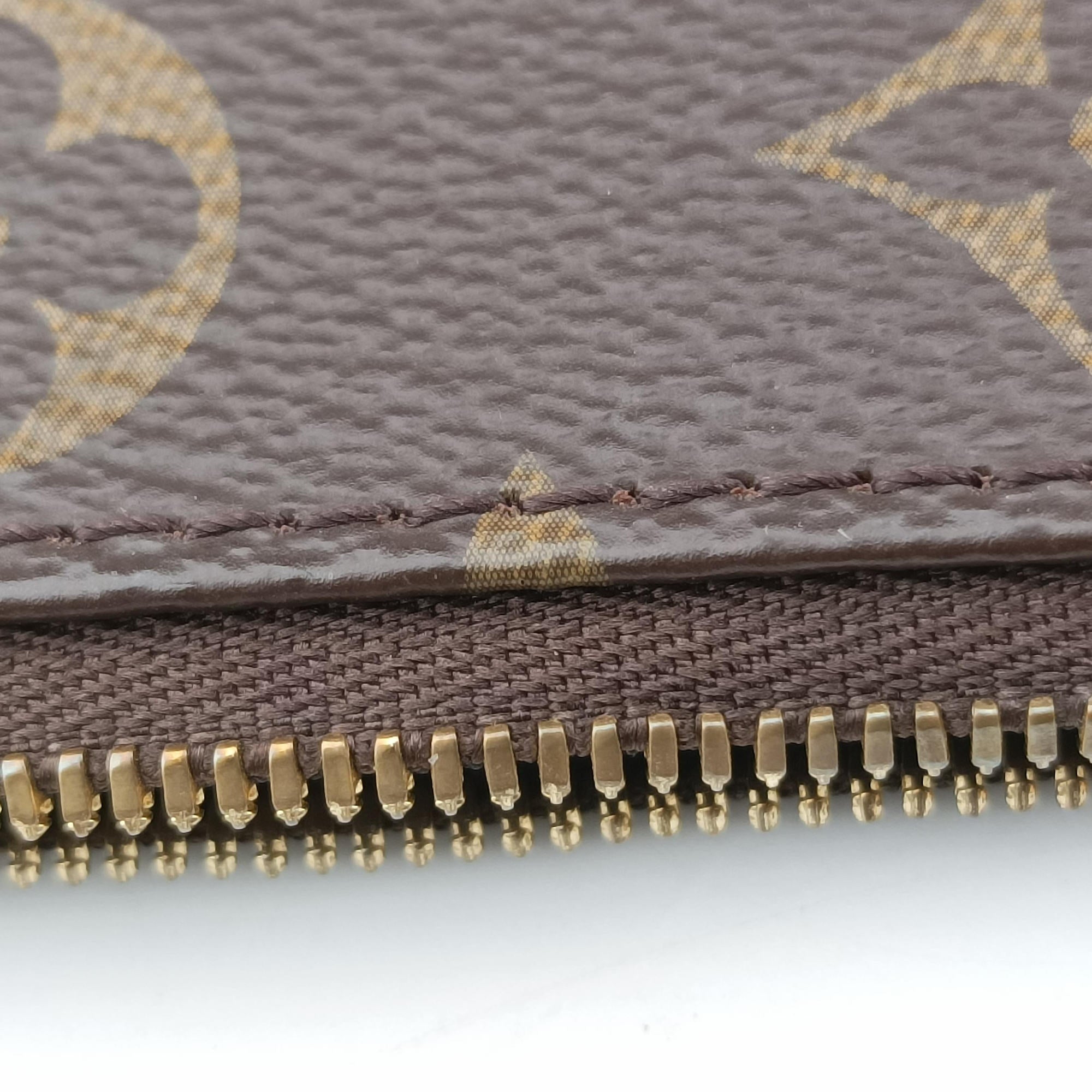 MULTI POCHETTE ACCESSOIRES MARRON×Khaki Monogram Canvas M44840 IC Chipミュルティポシェットアクセソワール マロン×カーキ モノグラムキャンバス M44840 ICチップ