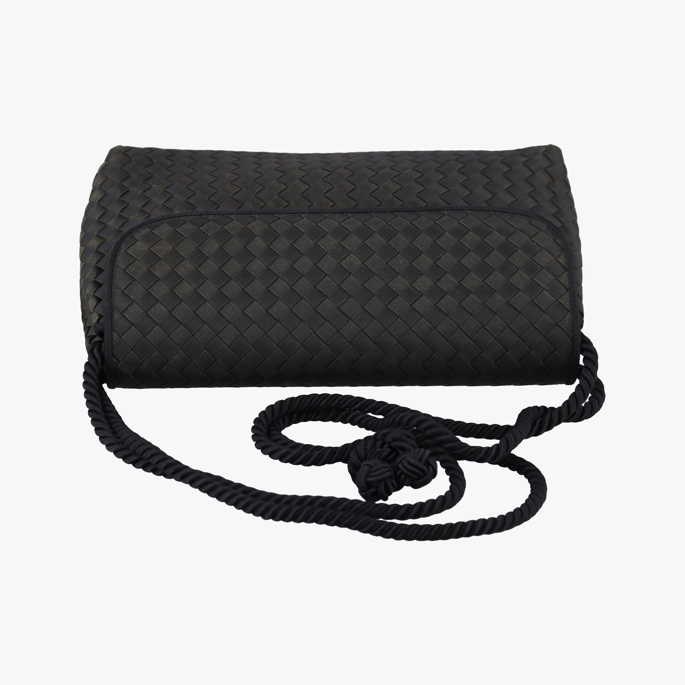 Intrecciato Satin Knot Flap Black Satin 10905009146NE 9L00003430D310 942072イントレチャート サテン ノット フラップ ブラック サテン 10905009146NE 9L00003430D310 942072