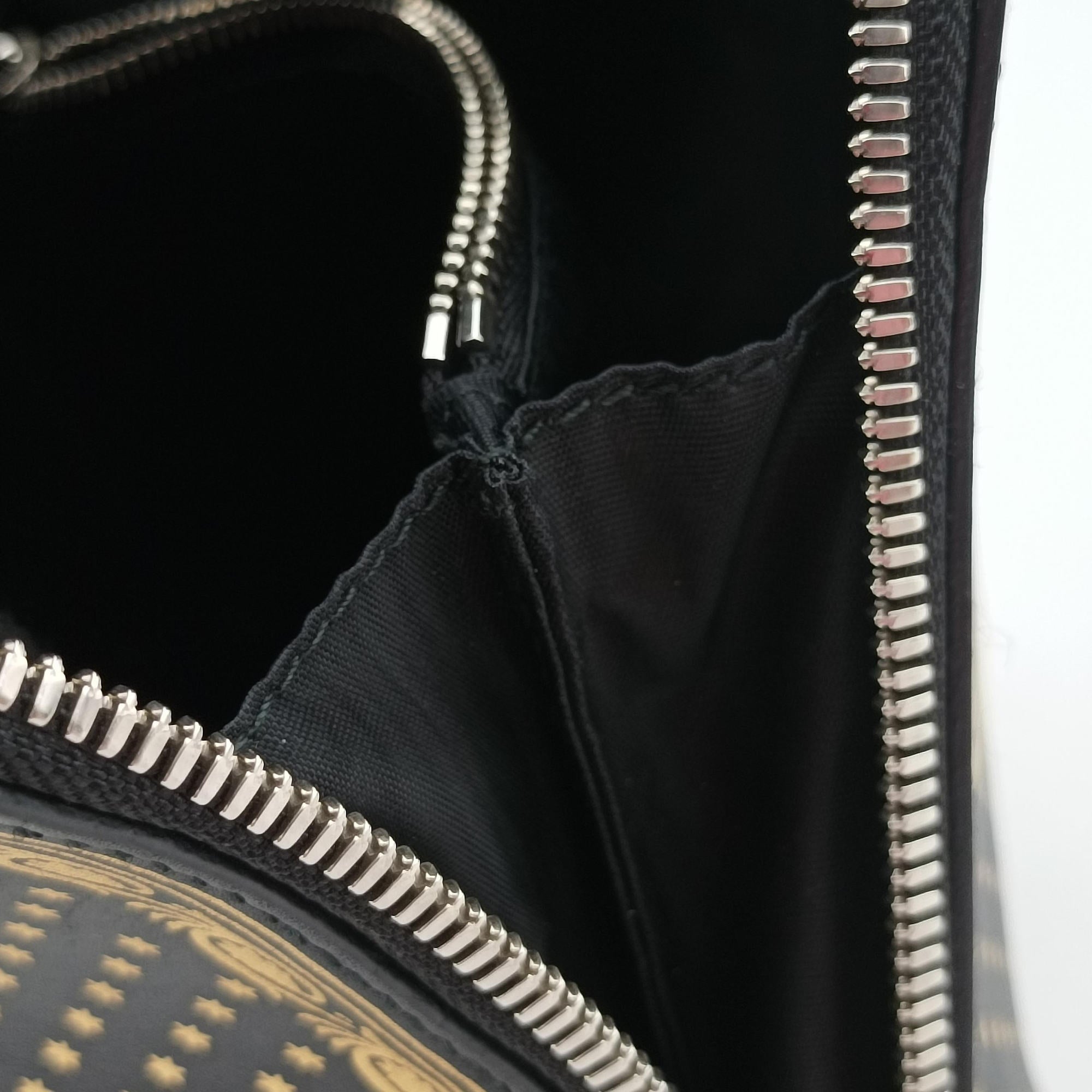 SEGA collaboration GUCCY print Black Leather 511189 G023947496セガ コラボ GUCCYプリント ブラック レザー 511189 G023947496