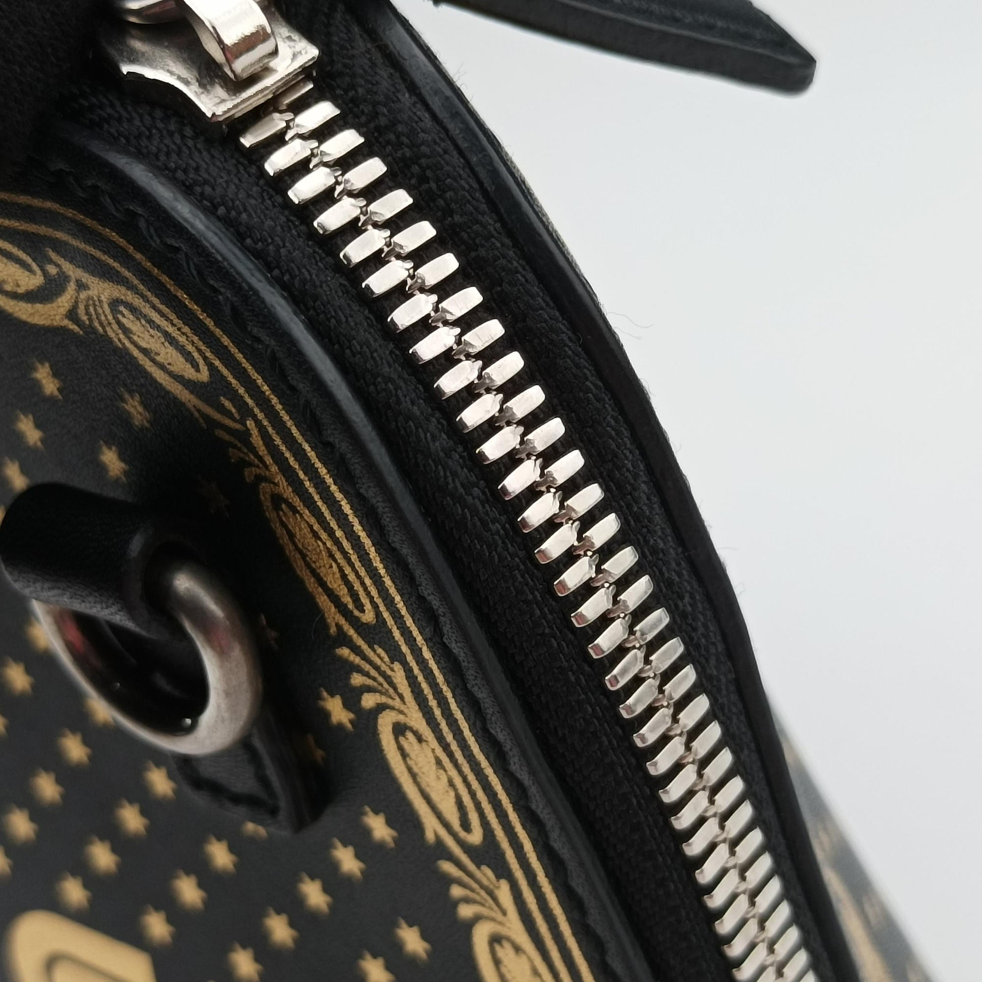 SEGA collaboration GUCCY print Black Leather 511189 G023947496セガ コラボ GUCCYプリント ブラック レザー 511189 G023947496