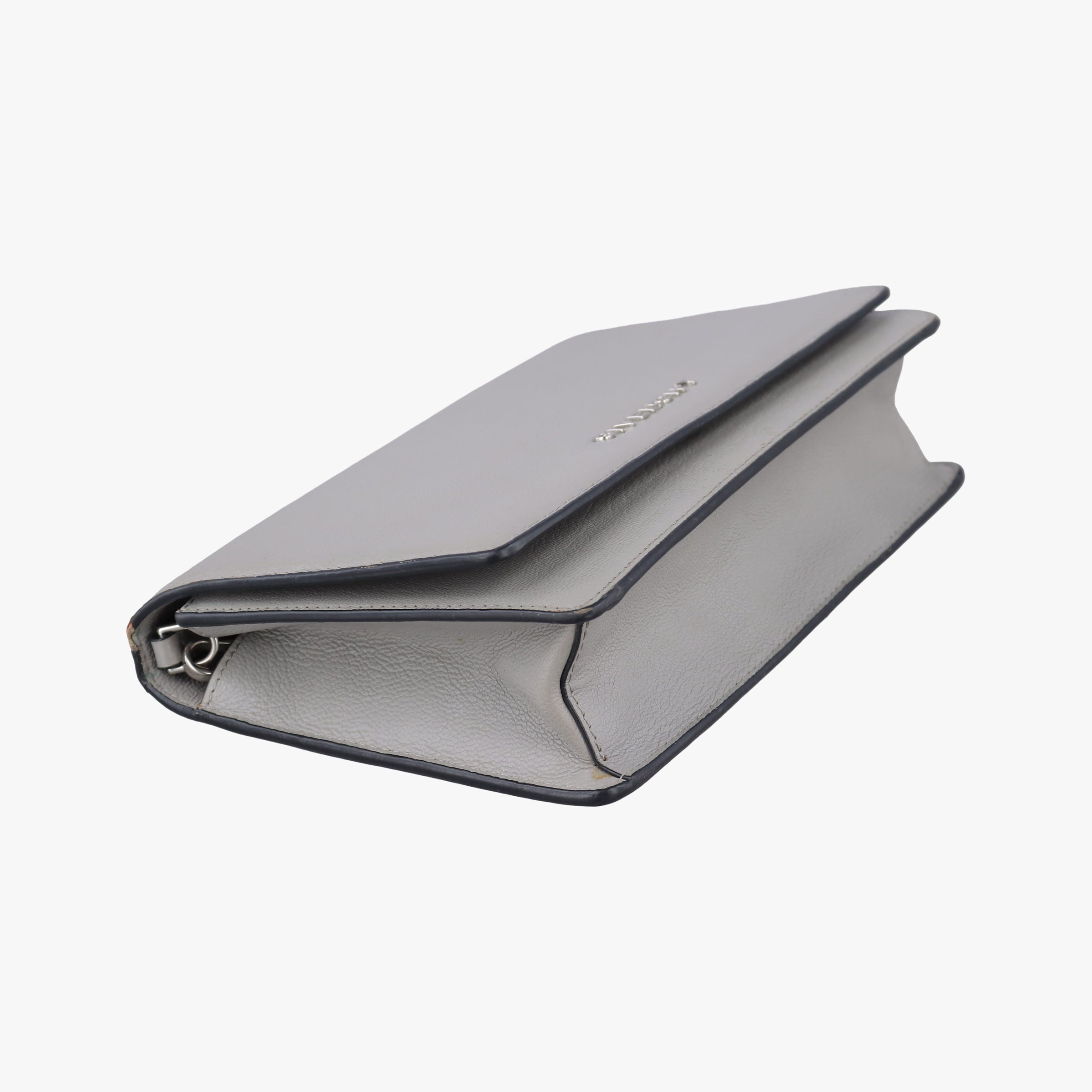 Logo Chain Grey Leather GU0154ロゴチェーン グレー レザー GU0154