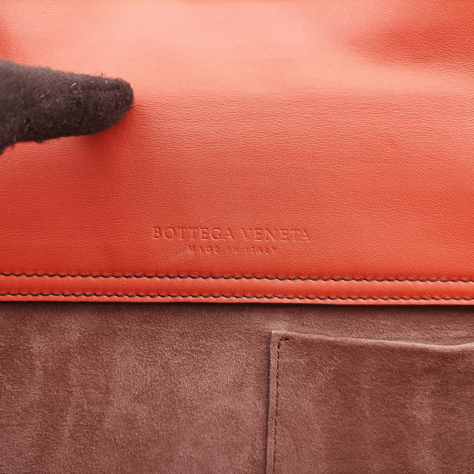 Intrecciato OrangeRed lambskin B04579736Xイントレチャート オレンジレッド ラムスキン B04579736X