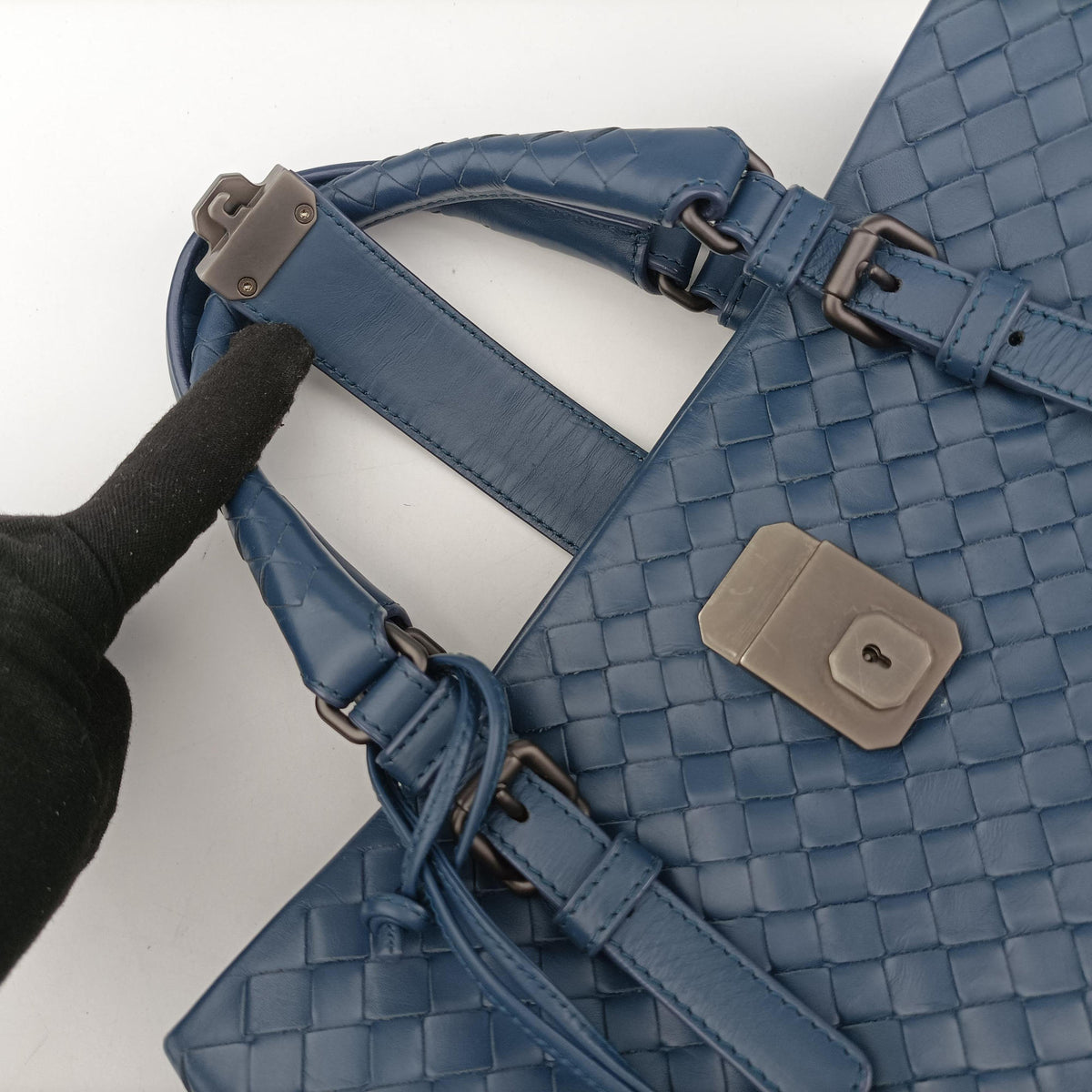 Roma Intrecciato Navy lambskin B06615315Vローマ イントレチャート ネイビー ラムスキン B06615315V