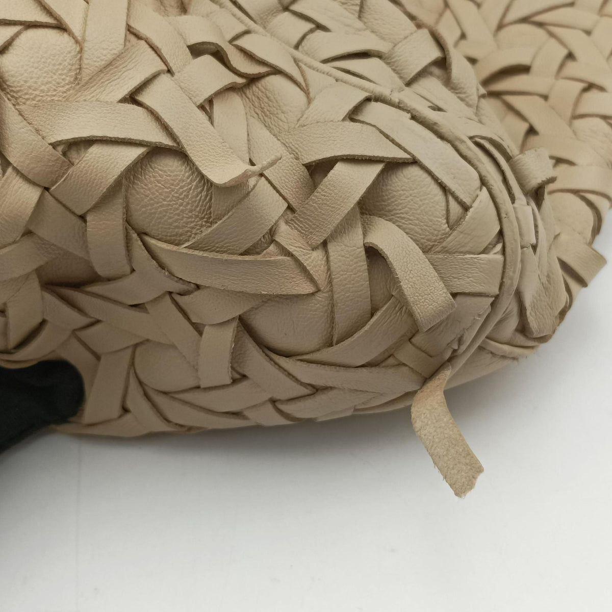 Lady Dior Avenue Tote Beige lambskin 96-MA-1027レディ ディオール アベニュー トート ベージュ ラムスキン 96-MA-1027