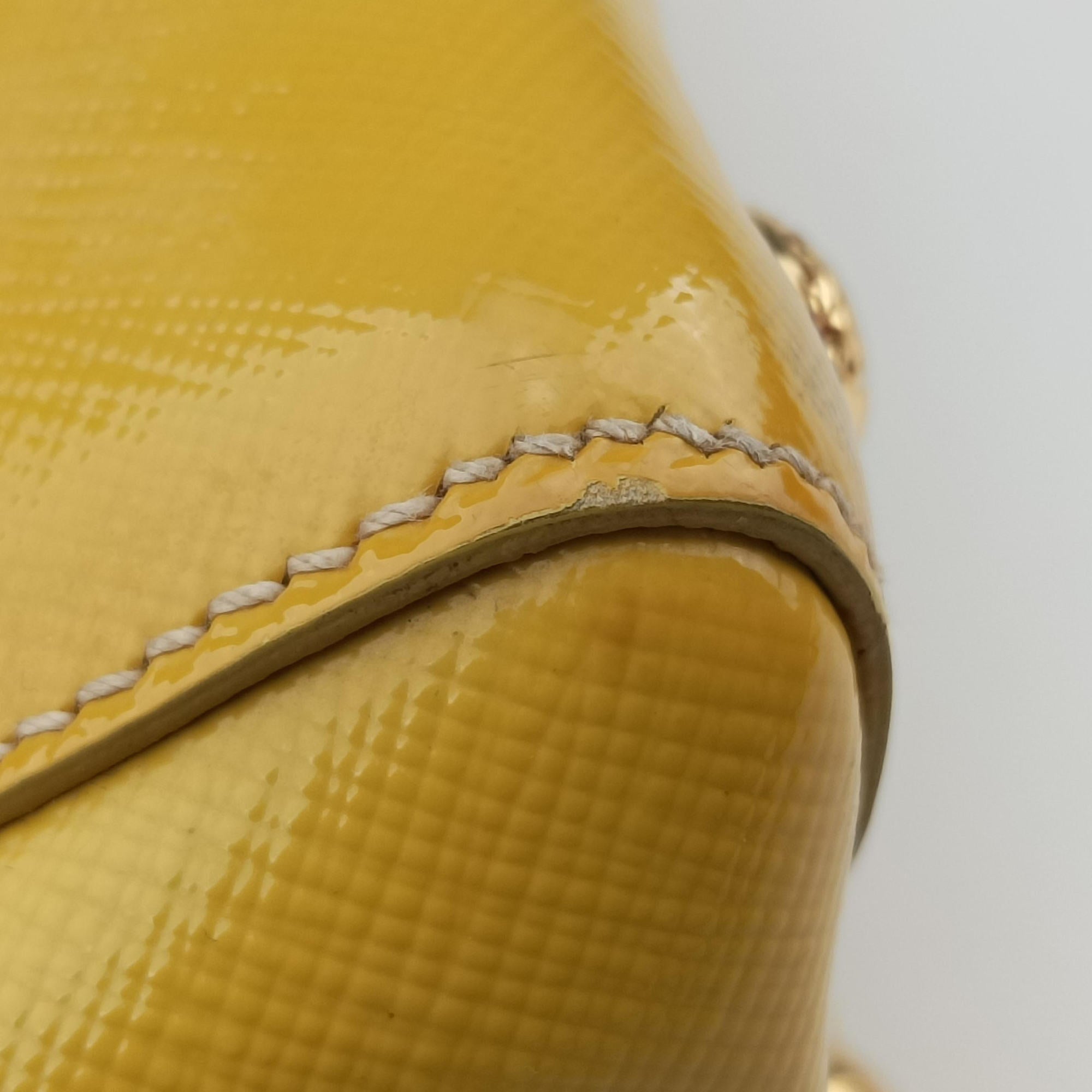 Parabole Tote Yellow SAFFIANO Leather BN2411 7 Bパラボラトート イエロー サフィアーノレザー BN2411 7 B