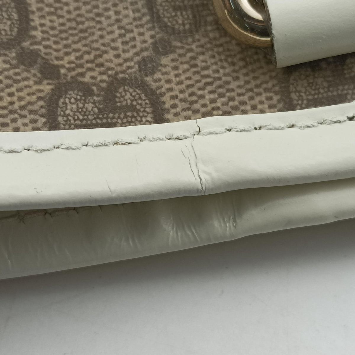 GG Supreme GG Plus heart flower beige×white PVC coated canvas×Leather 197953 C2795417GGスプリーム GGプラス ハート フラワー ベージュ×ホワイト PVCコーティングキャンバス×レザー 197953 C2795417