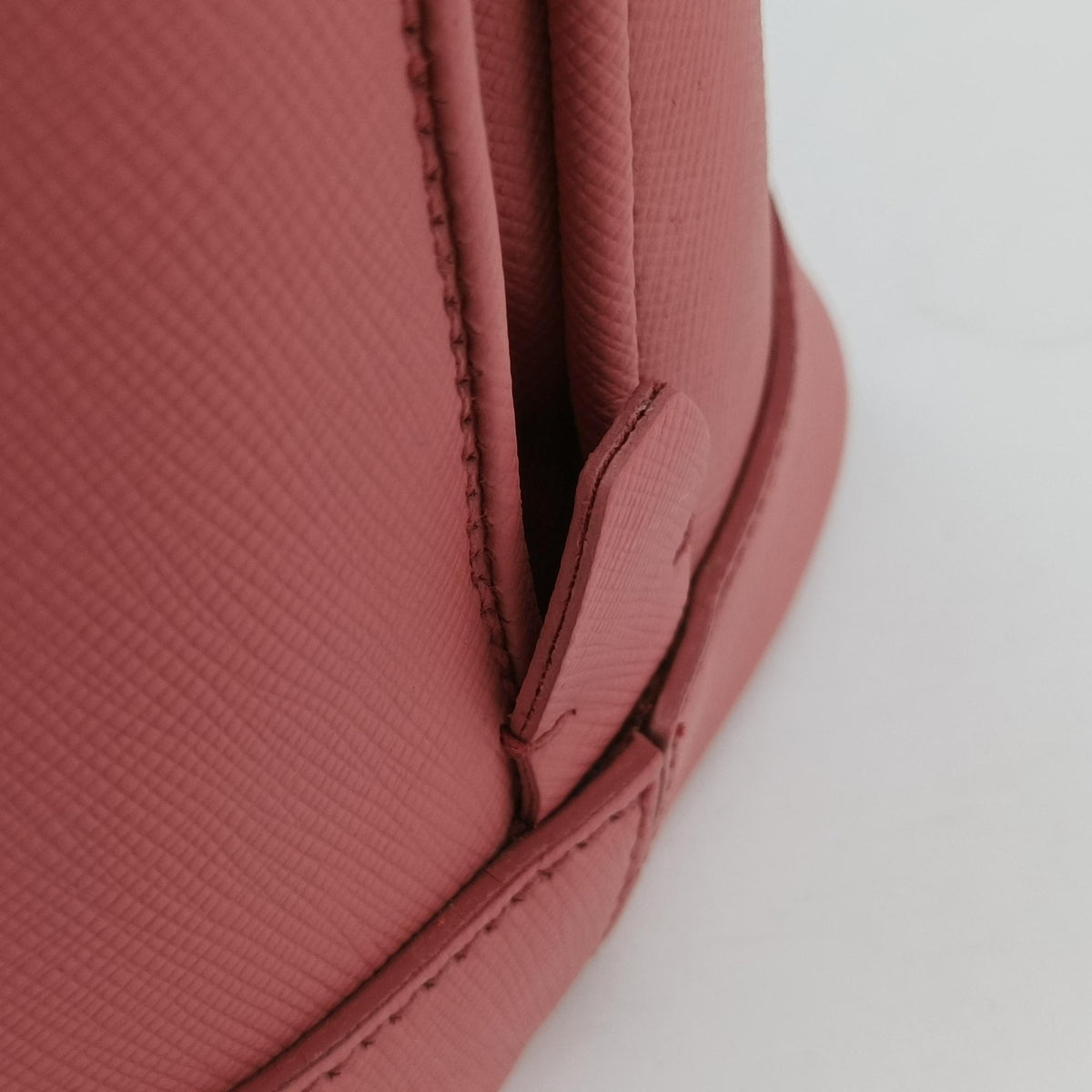 Promenade Pink SAFFIANO Leather BN2558 31/Zプロムナード ピンク サフィアーノレザー BN2558 31/Z