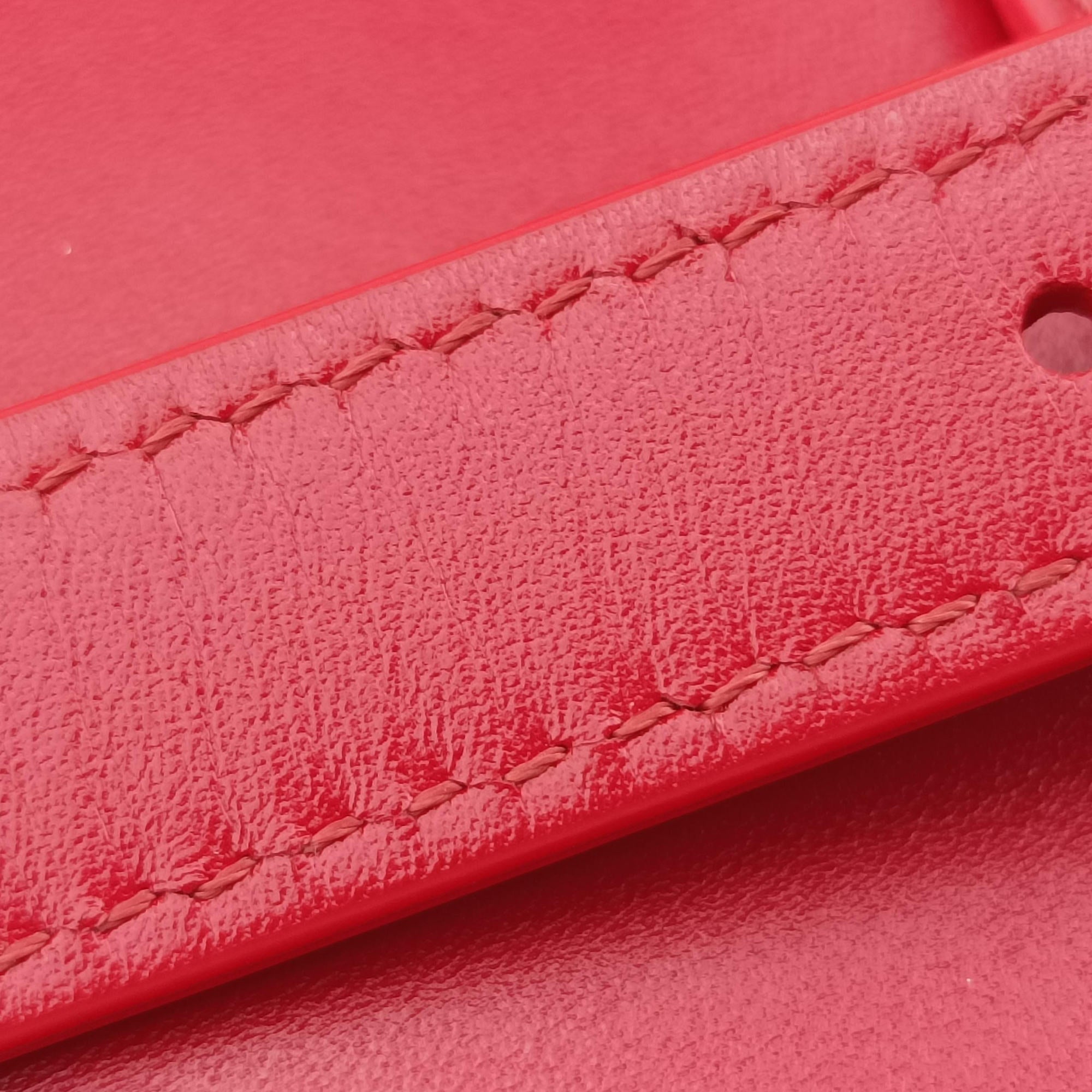 Small Besace 16 Red Leather U-SL-1109スモール ブザス 16セーズ レッド レザー U-SL-1109