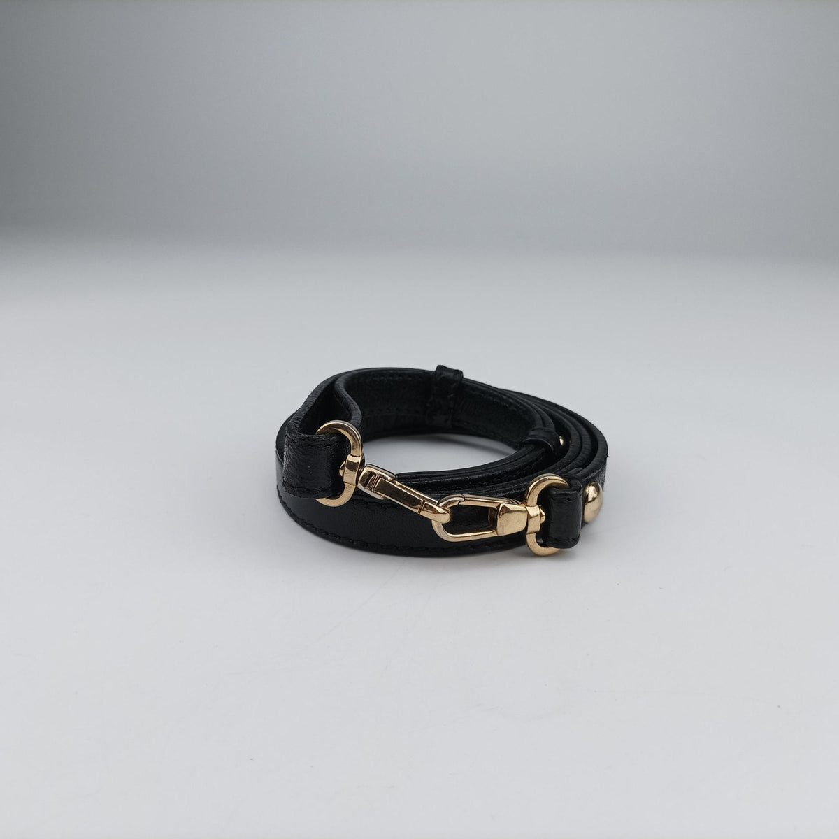 Secondhand VERSACE Embossed Leather Talia Vanitas Black Leather shoulderbag | stylenewstar